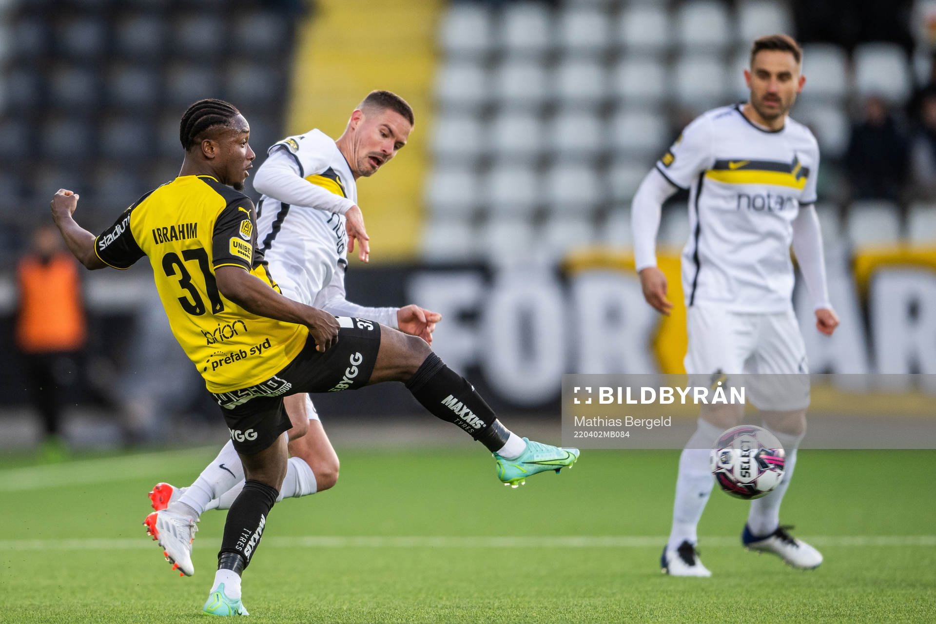 s Mikael Lustig