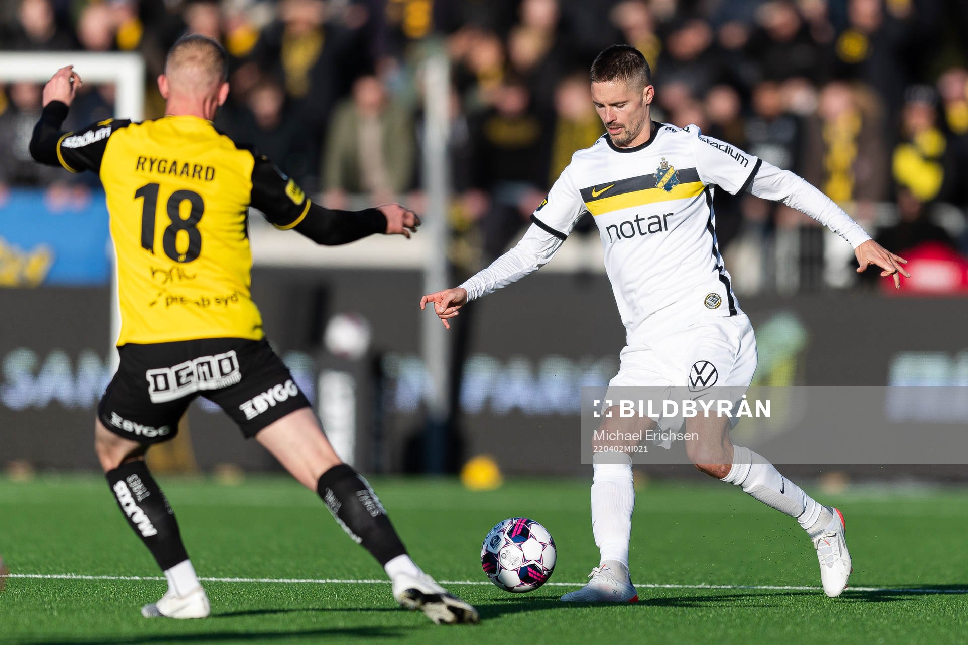 s Mikael Lustig