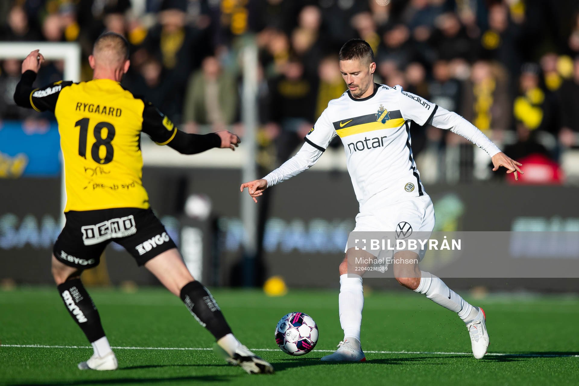 s Mikael Lustig