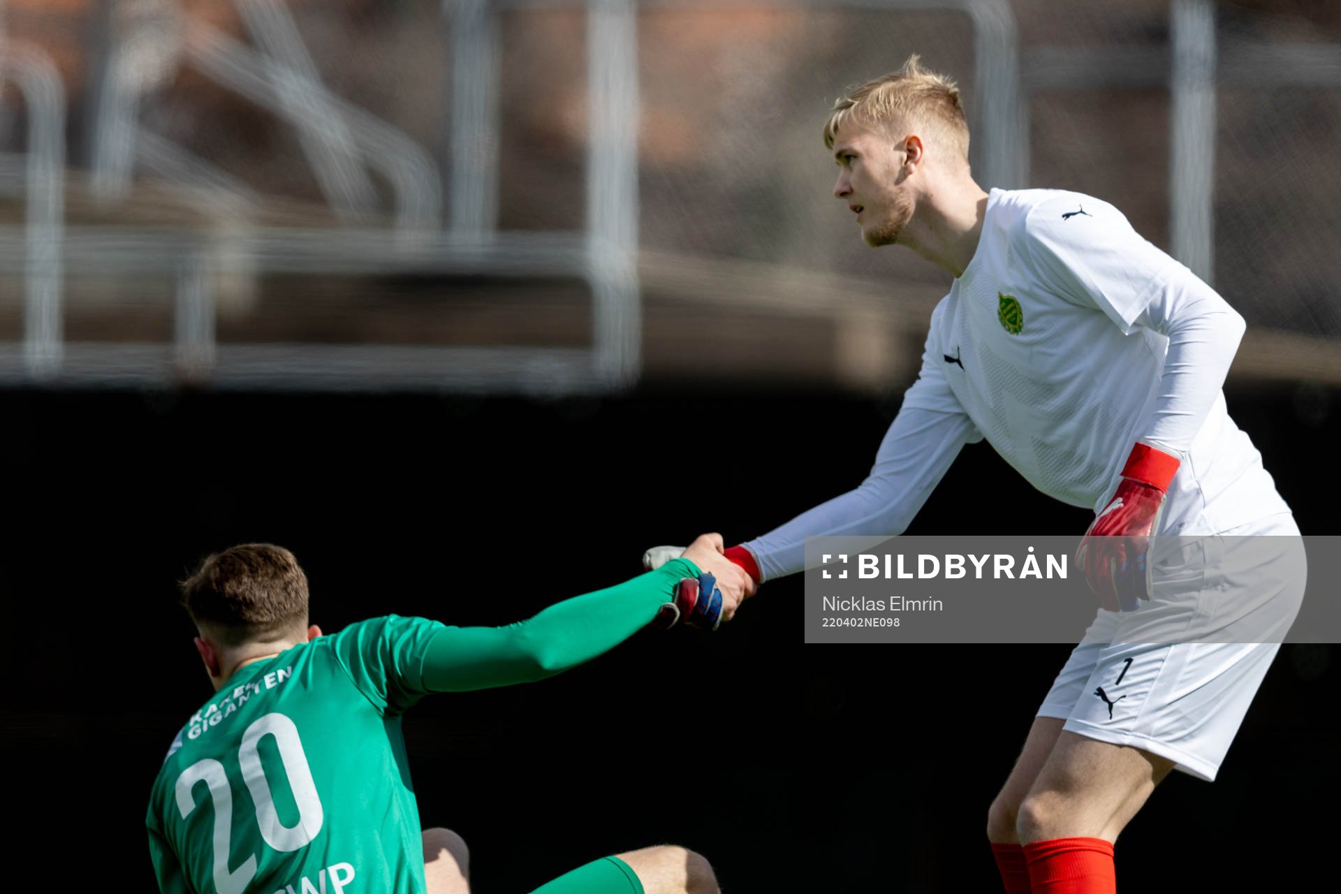 Olympics målvakt Jesper Andersson under fotbollsmatchen i Ettan södra mellan Qviding och BK Olympic den 2 april 2022 i Göteborg. 