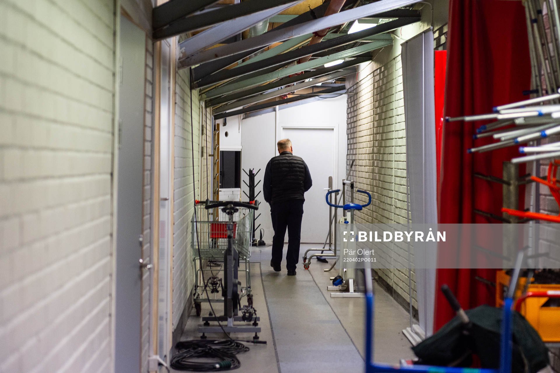 Timrås sportchef Kent Norberg i spelargången