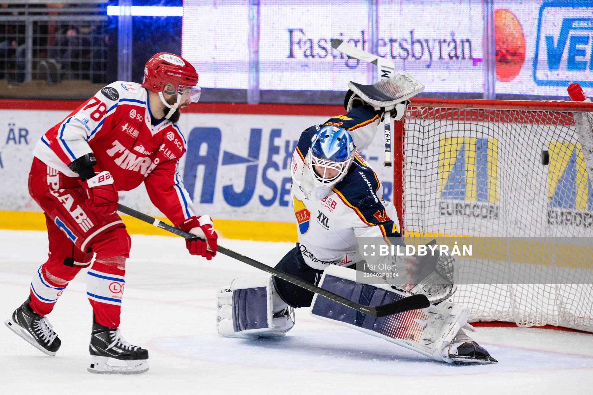 Timrås Robin Hanzl gör 3-0 bakom Djurgårdens målvakt