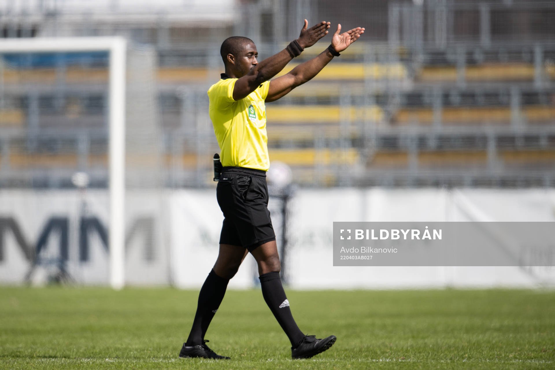 Domare Fredrik Oppong
