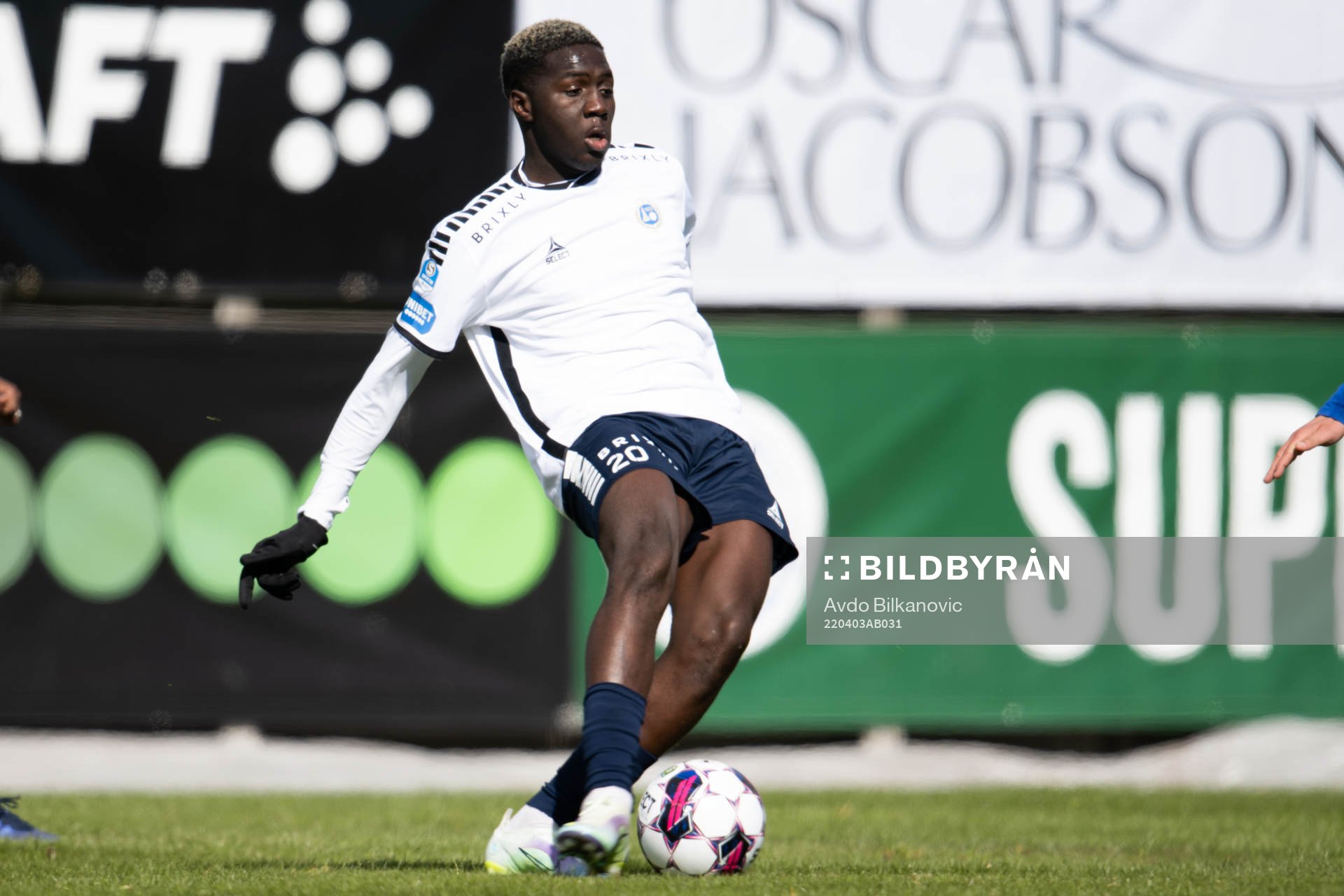 Utsiktens Diocounda Gory under fotbollsmatchen i Superettan mellan Trelleborg och Utsikten den 3 april 2022 i Trelleborg. 