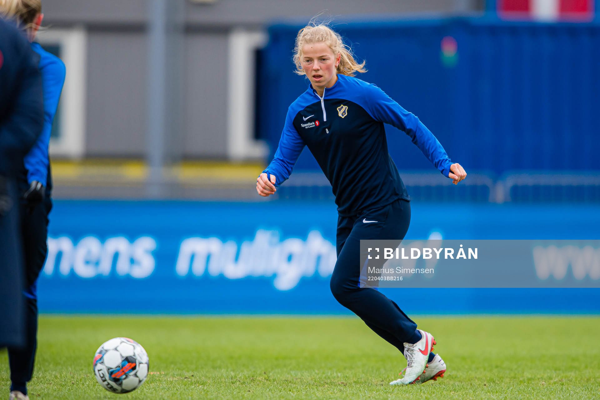 Justine Kvaleng Kielland of Stabæk warms up