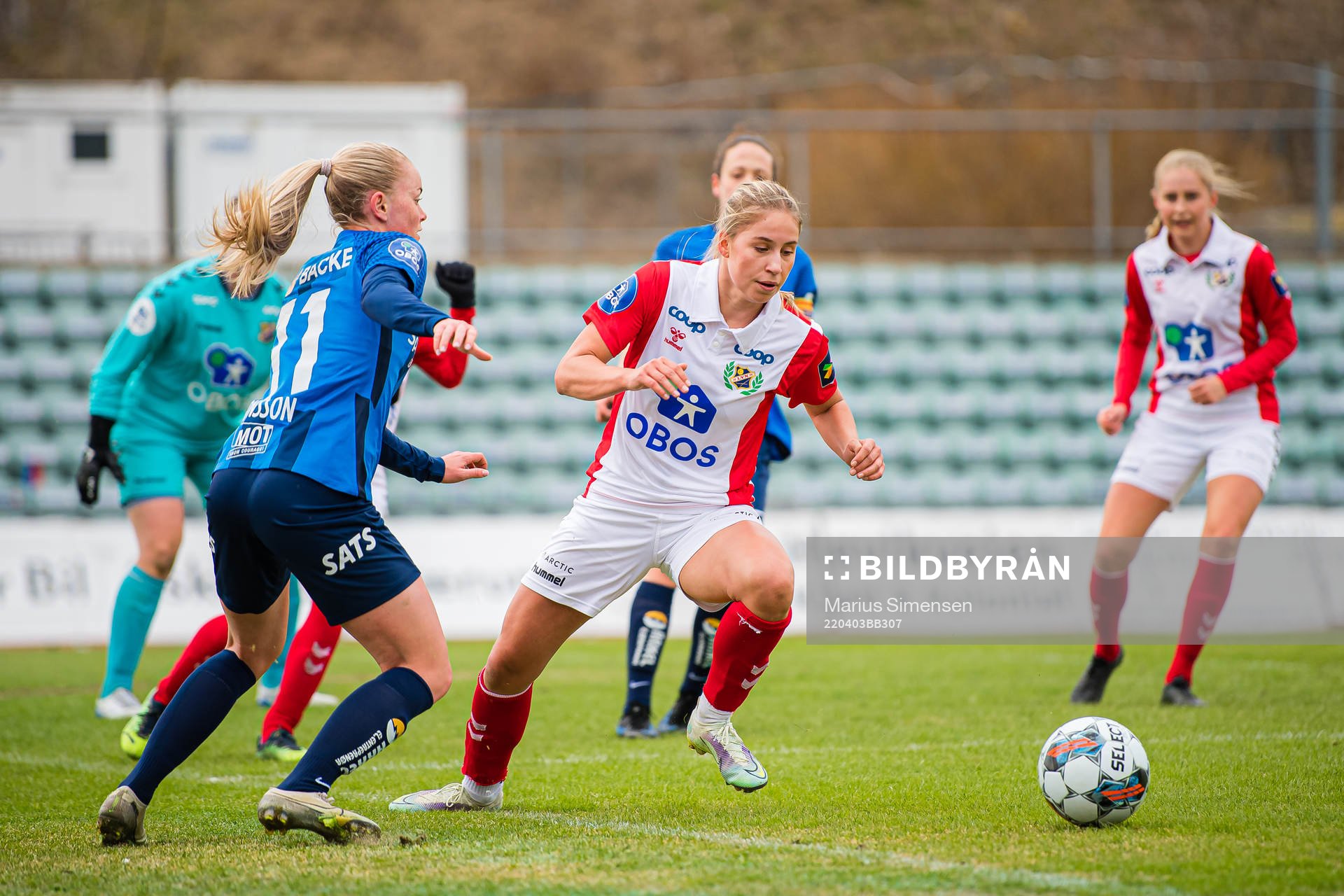 Zara Katarina Jönsson of Stabæk and Maria Fink of Lyn