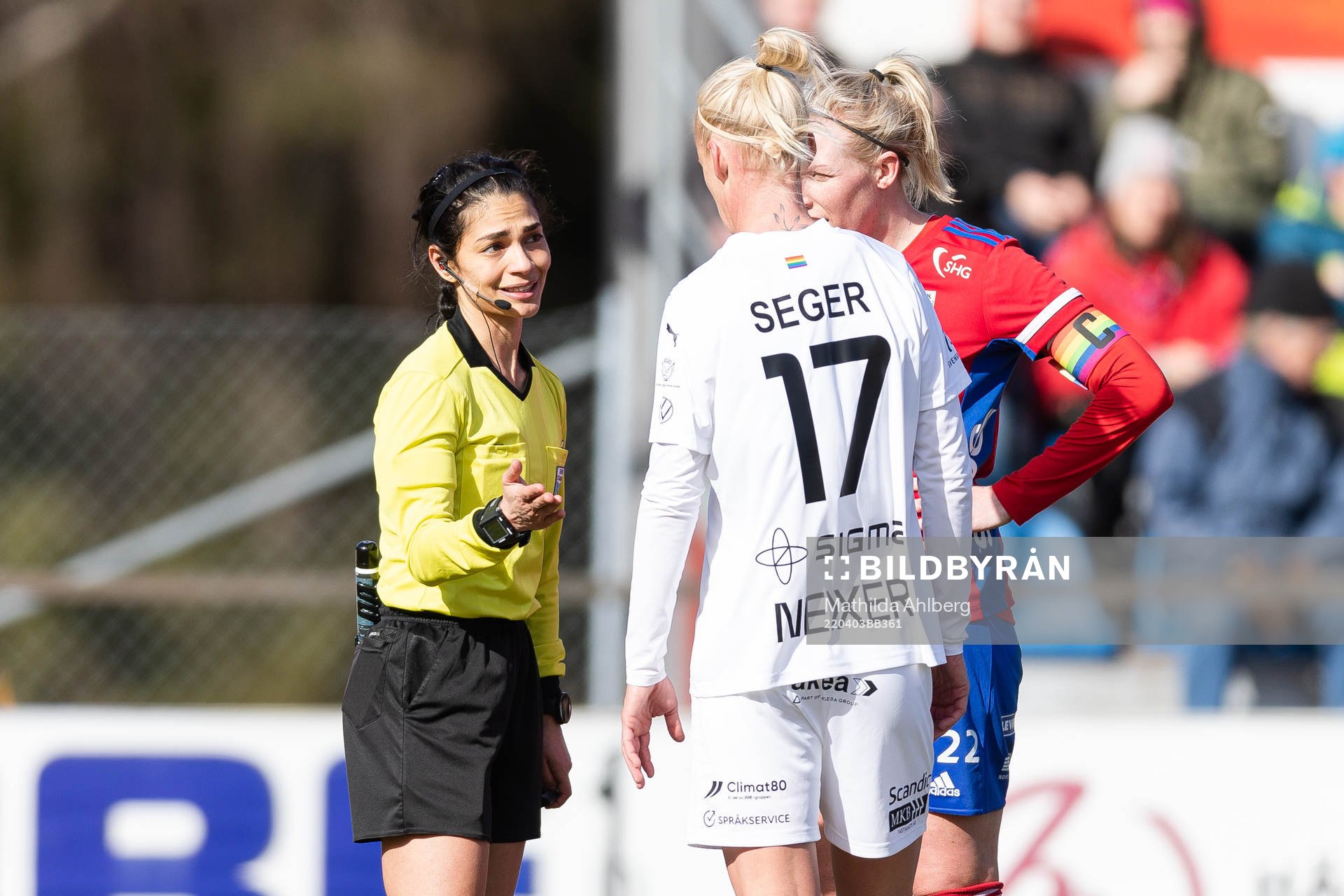 Domare Maral Mirzai Beni i samtal med Rosengårds Caroline