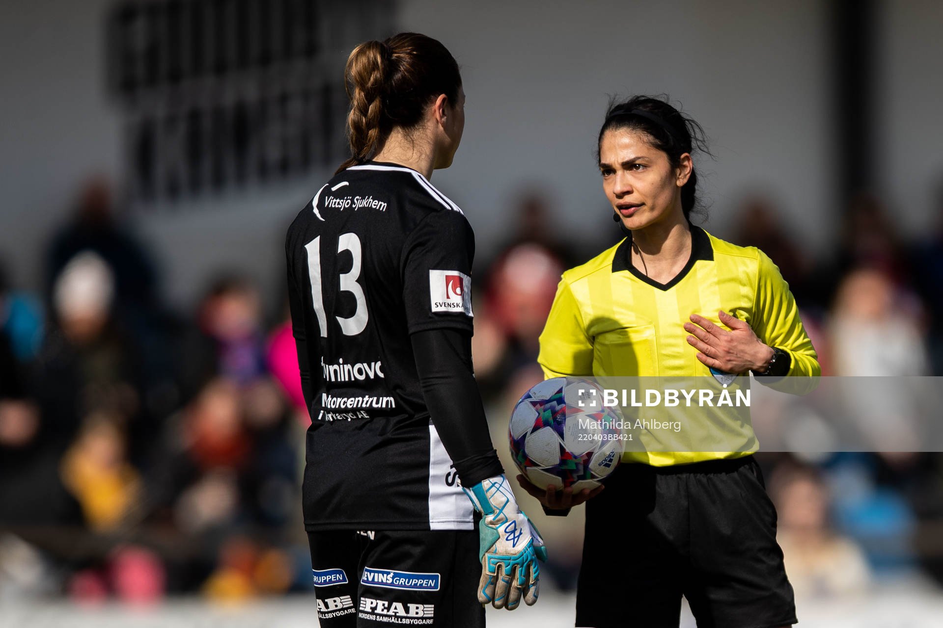 Domare Maral Mirzai Beni i diskussion med Vittsjös
