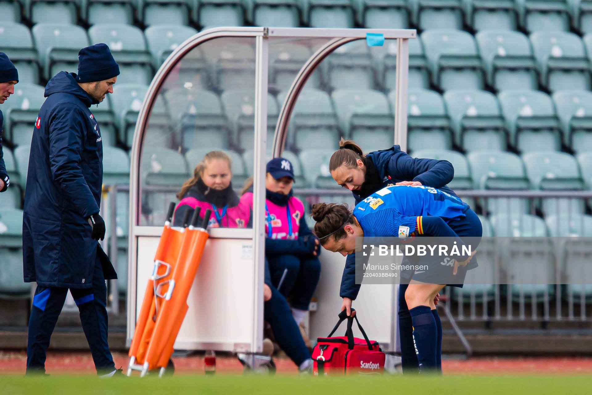 Melissa Linn Berman Bjånesøy of Stabæk leaves the pitch