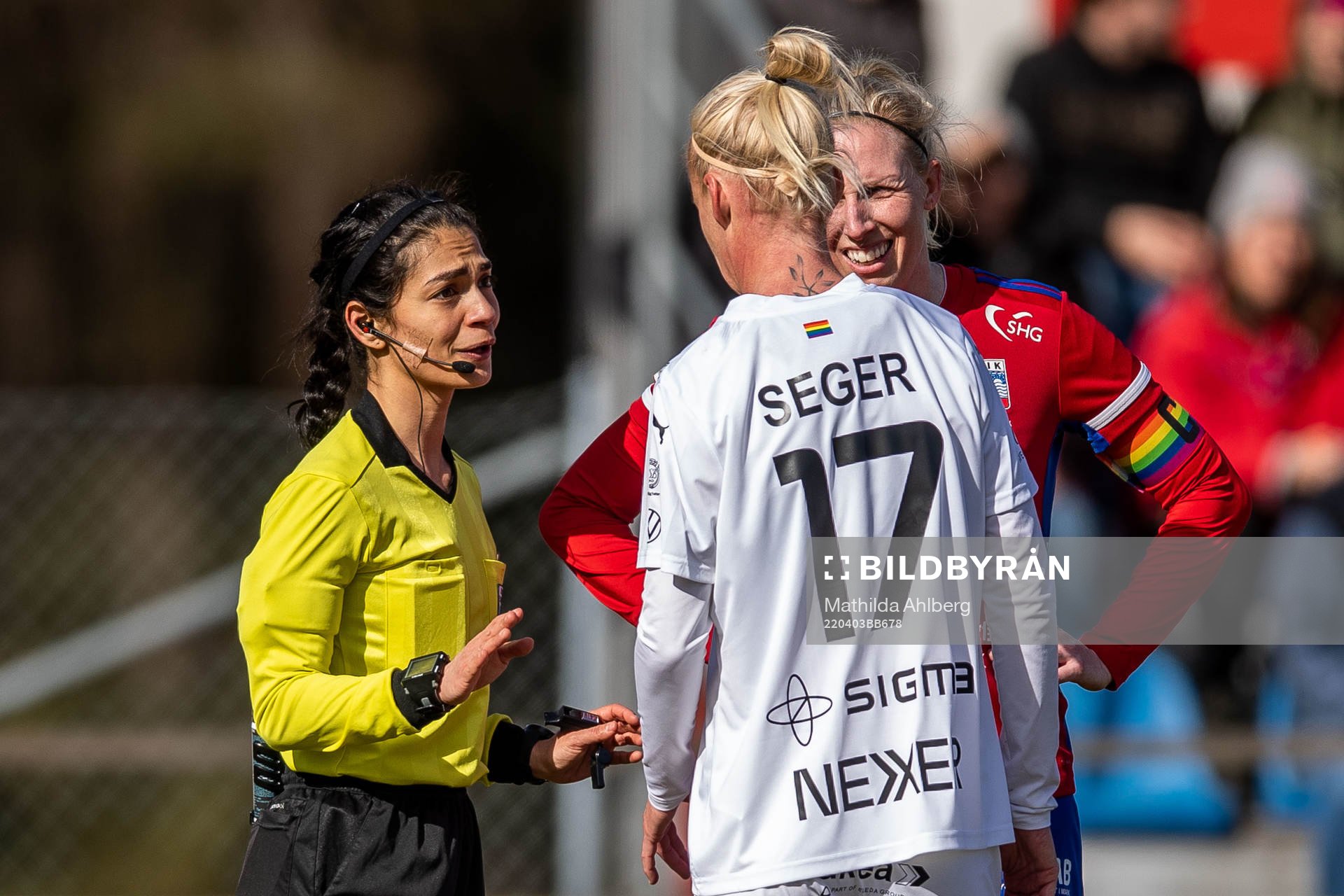 Domare Maral Mirzai Beni i samtal med Rosengårds Caroline