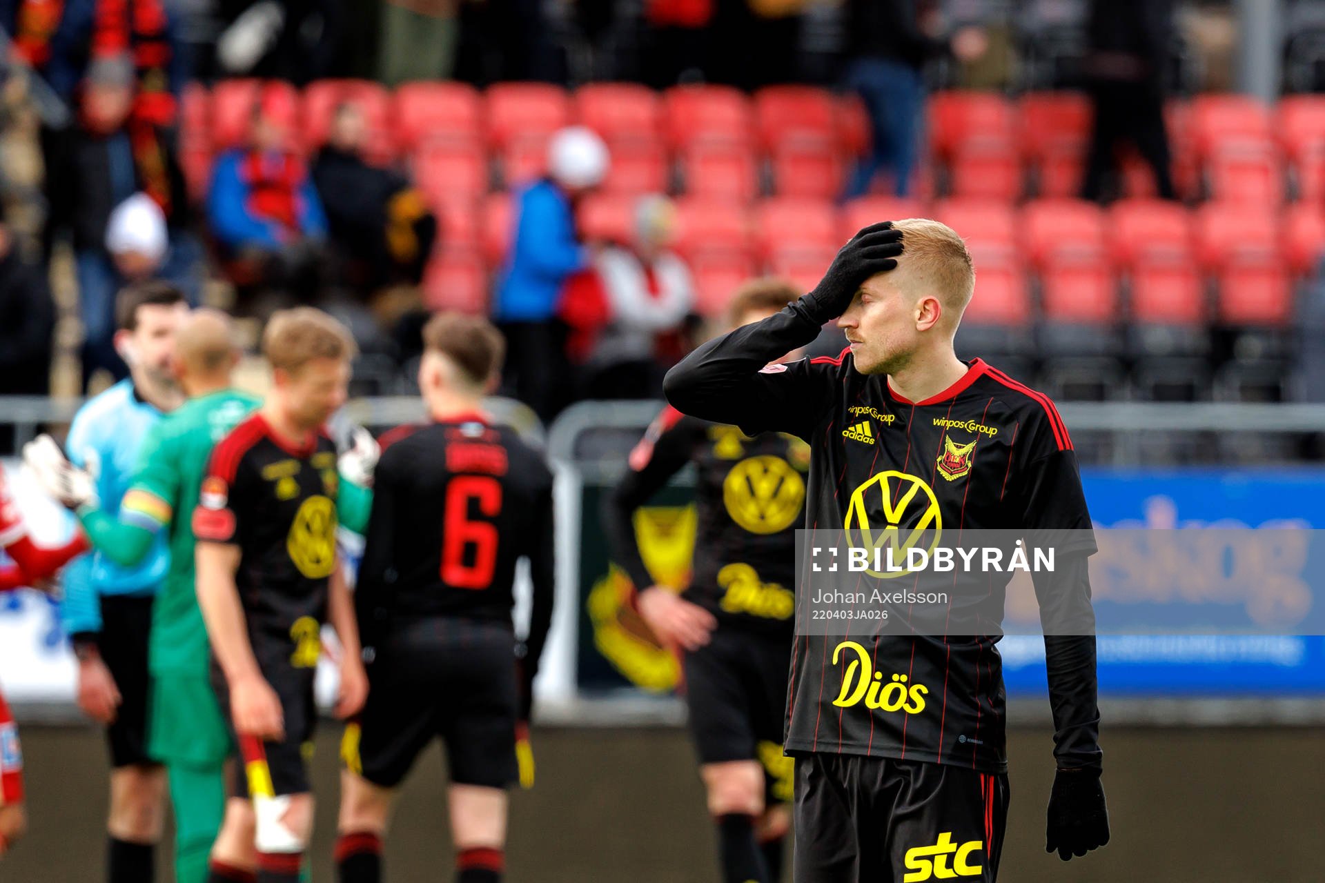 Östersunds Simon Kroon deppar