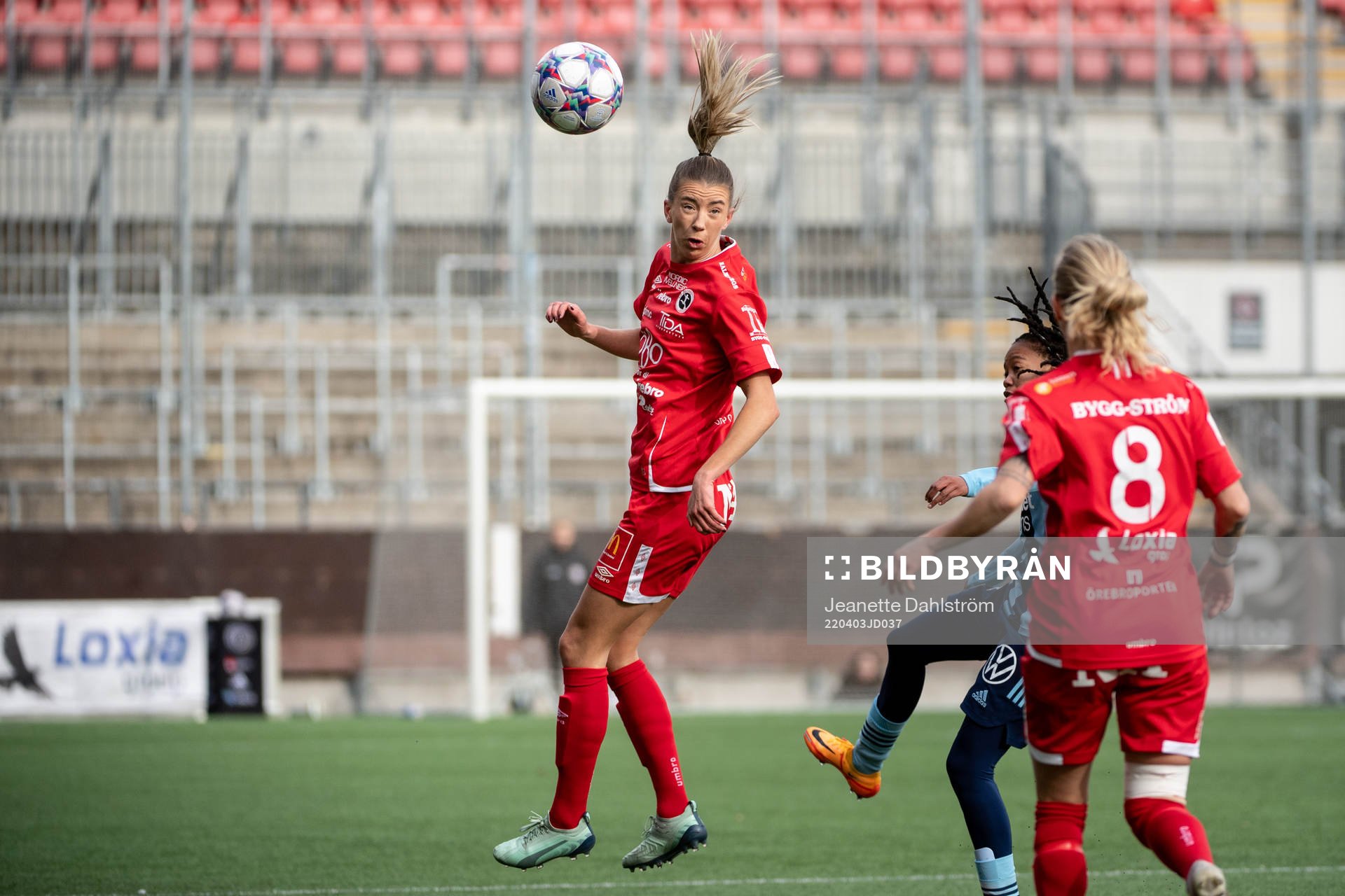 Örebros Wilma Öhman, Nathalie Hoff Persson och