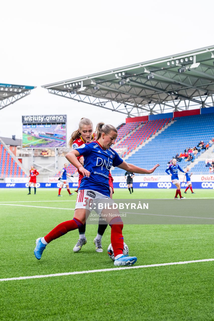 Oline Brekke Fuglem of Røa and Stine Nybø Brekken of