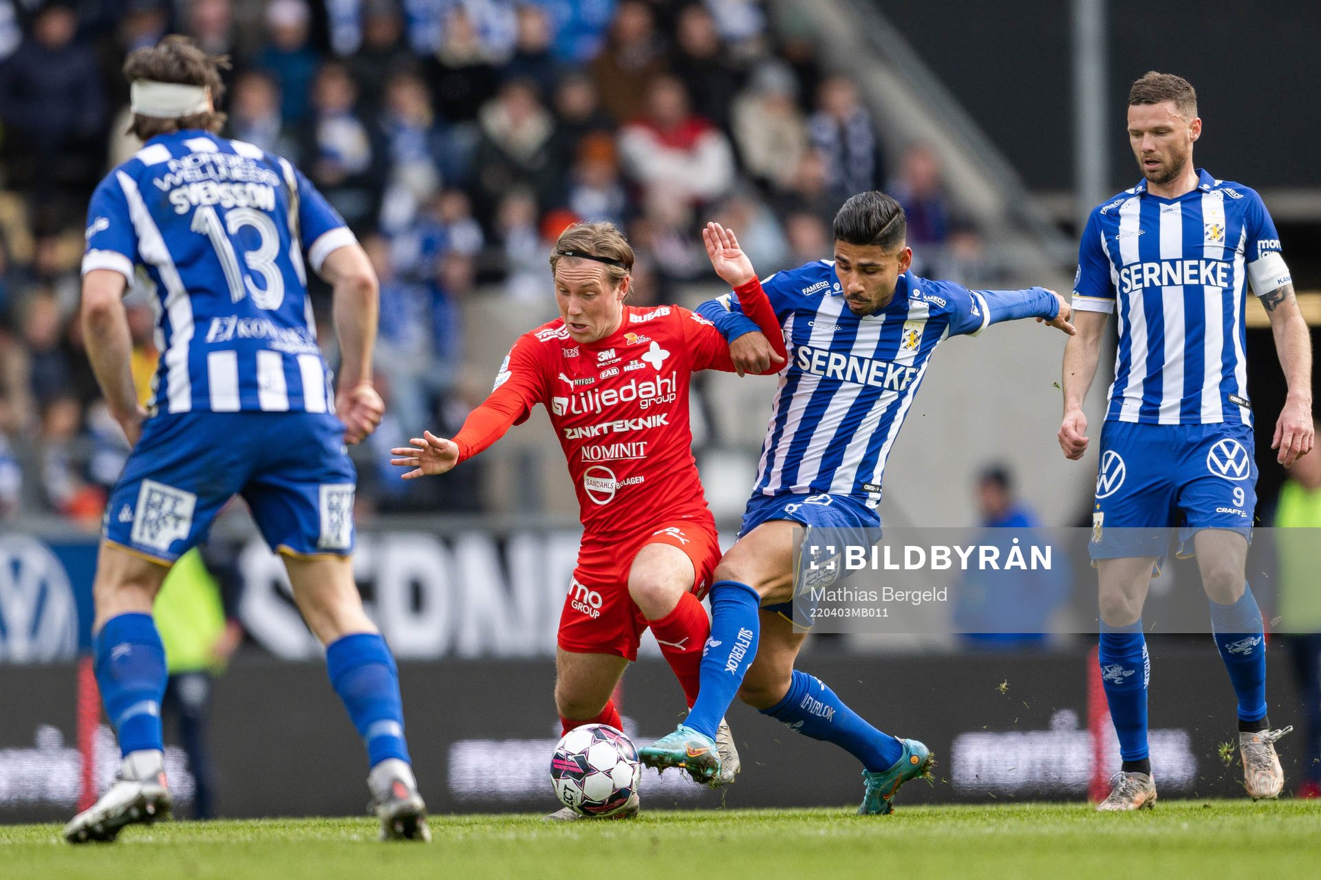 Värnamos William Kenndal och IFK Göteborgs Hosam Aiesh