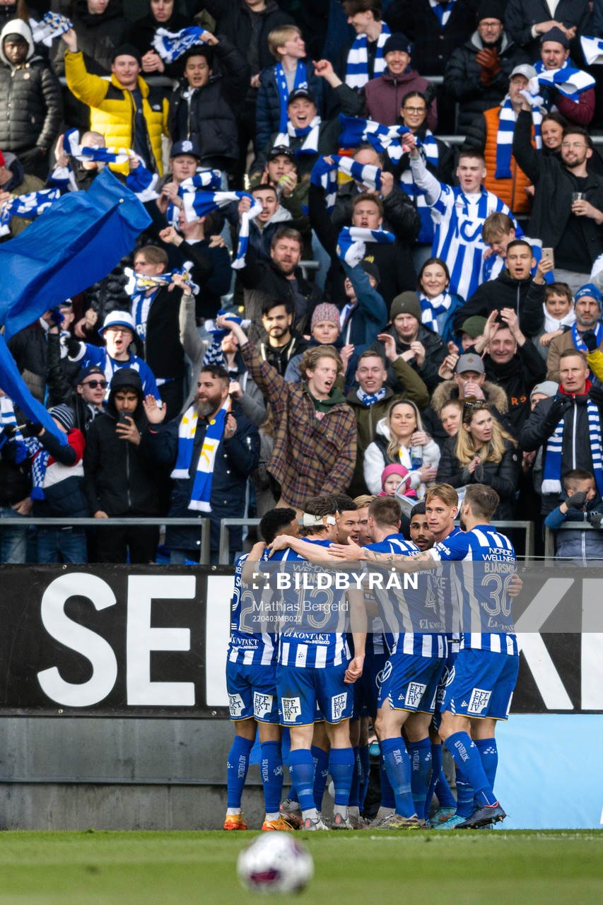 IFK Göteborgs spelare jublar
