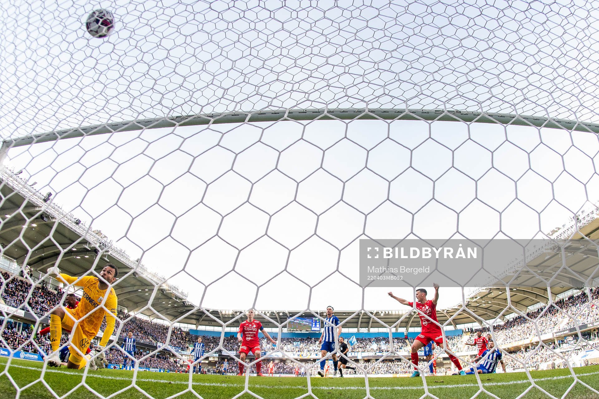 Värnamos Abdussalam Magashy gör 1-1 bakom IFK Göteborgs