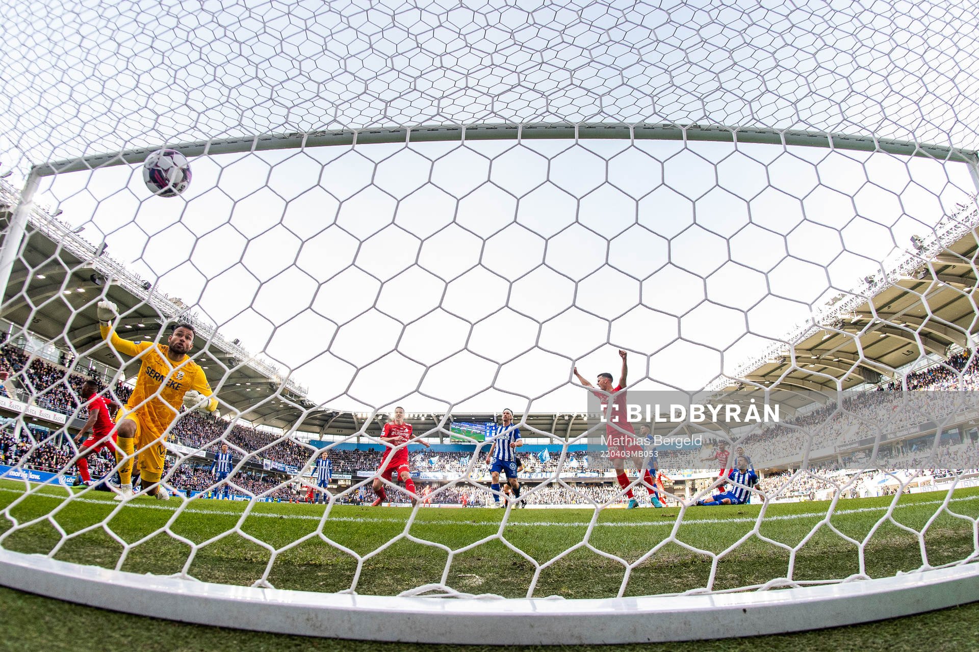 Värnamos Abdussalam Magashy gör 1-1 bakom IFK Göteborgs