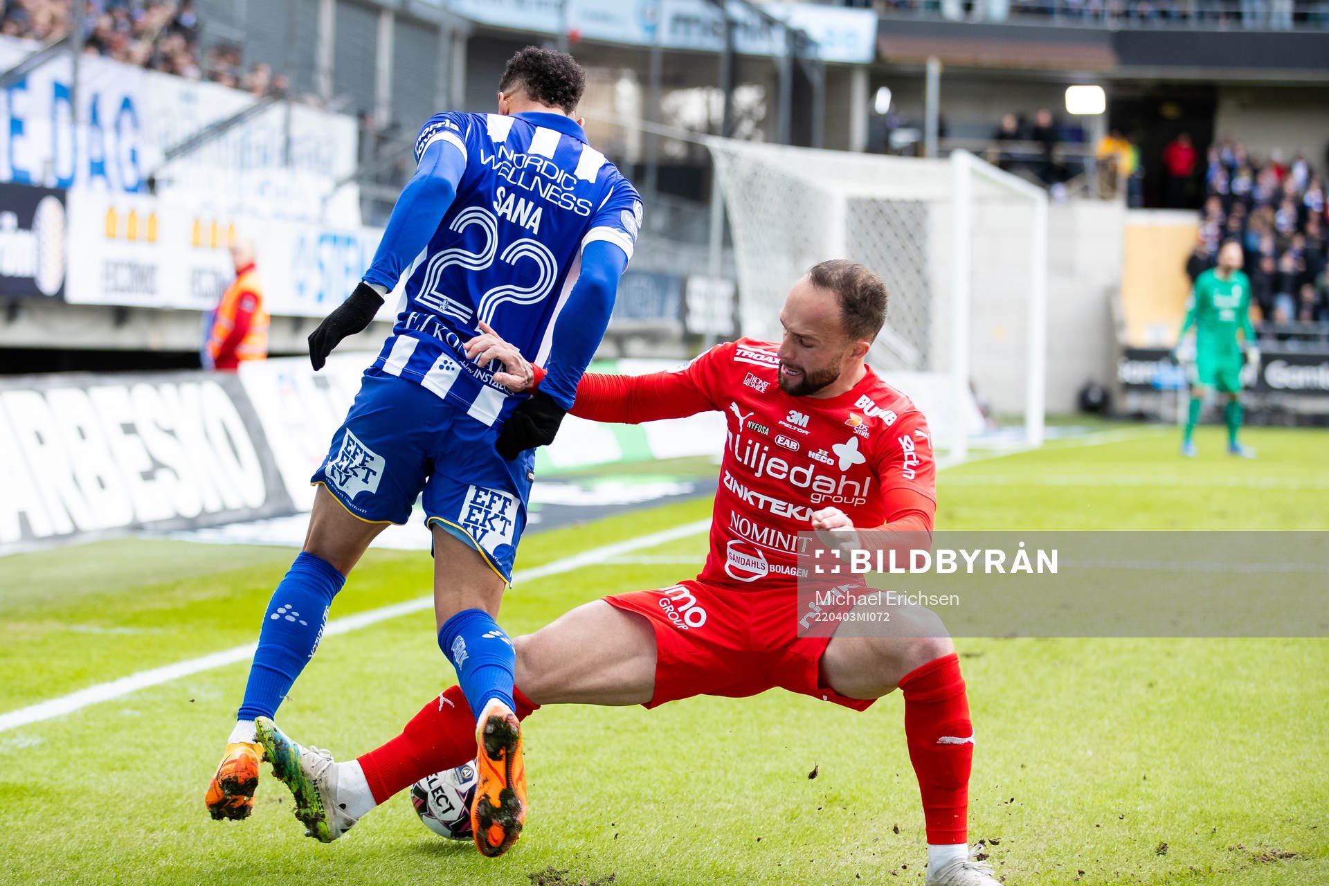 IFK Göteborgs Tobias Sana och Värnamos Evaldo Nascimento