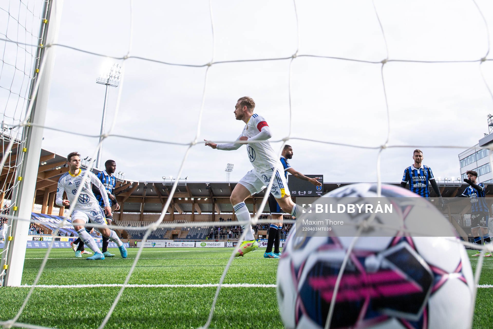 Sundsvalls Pontus Engblom jublar