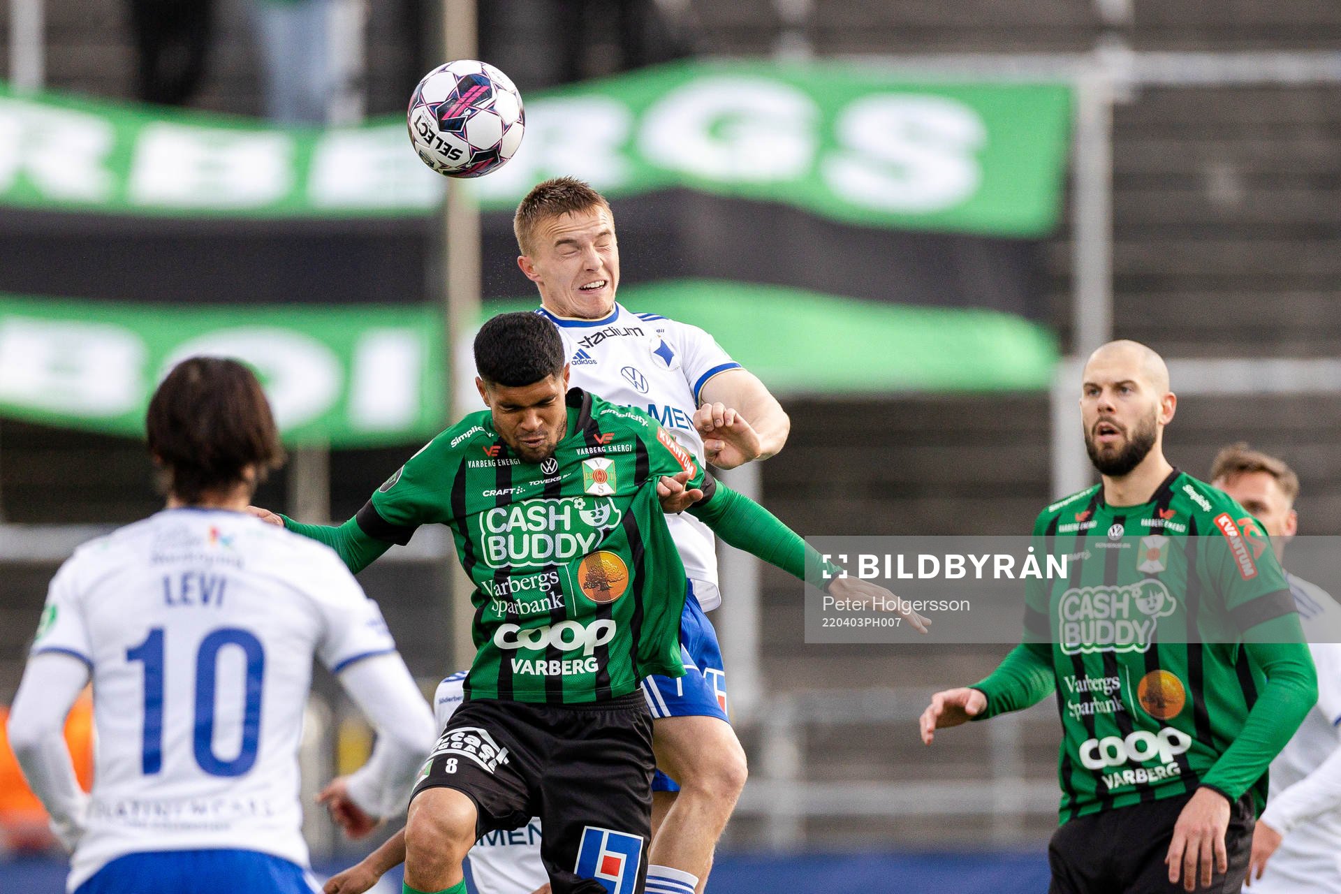 Varbergs Luke Le Roux och IFK Norrköpings Jacob Ortmark