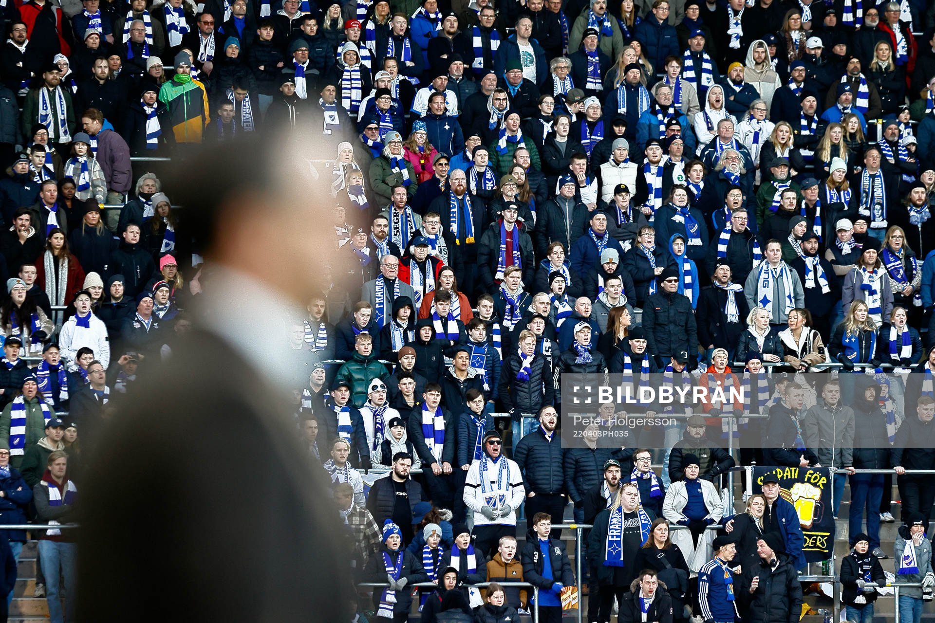 IFK Norrköpings reagerar supporters med tränare Rikard