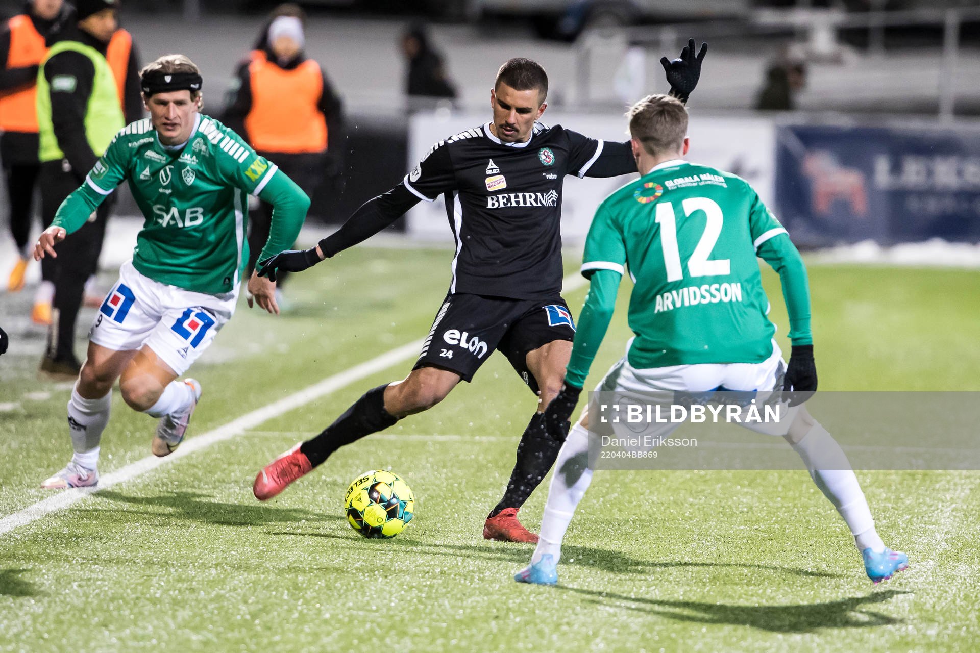 Brages Douglas Karlberg och Örebros Hussein Ali