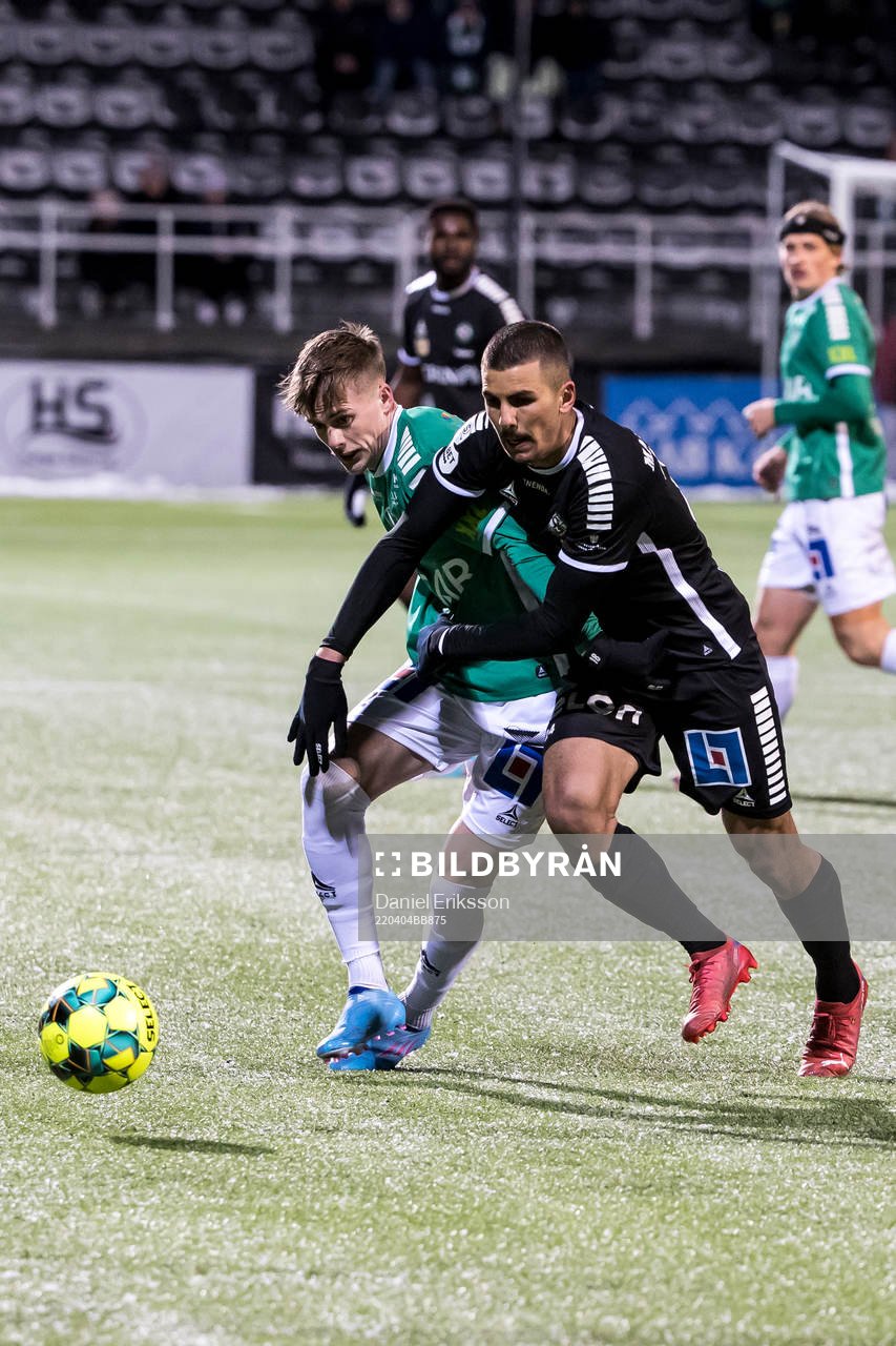 Brages Johan Arvidsson och Örebros Hussein Ali