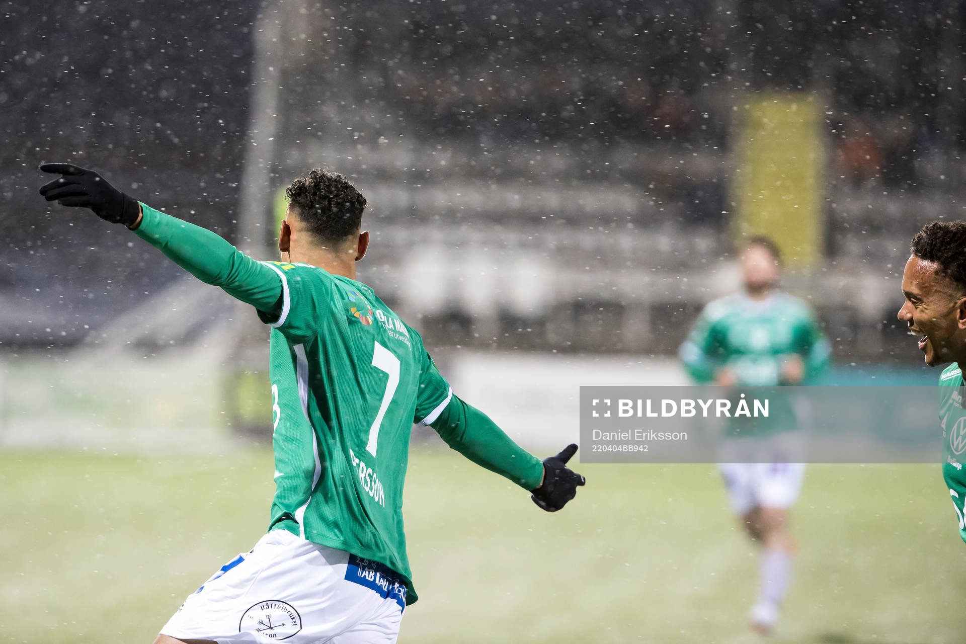 Brages Joakin Persson jublar