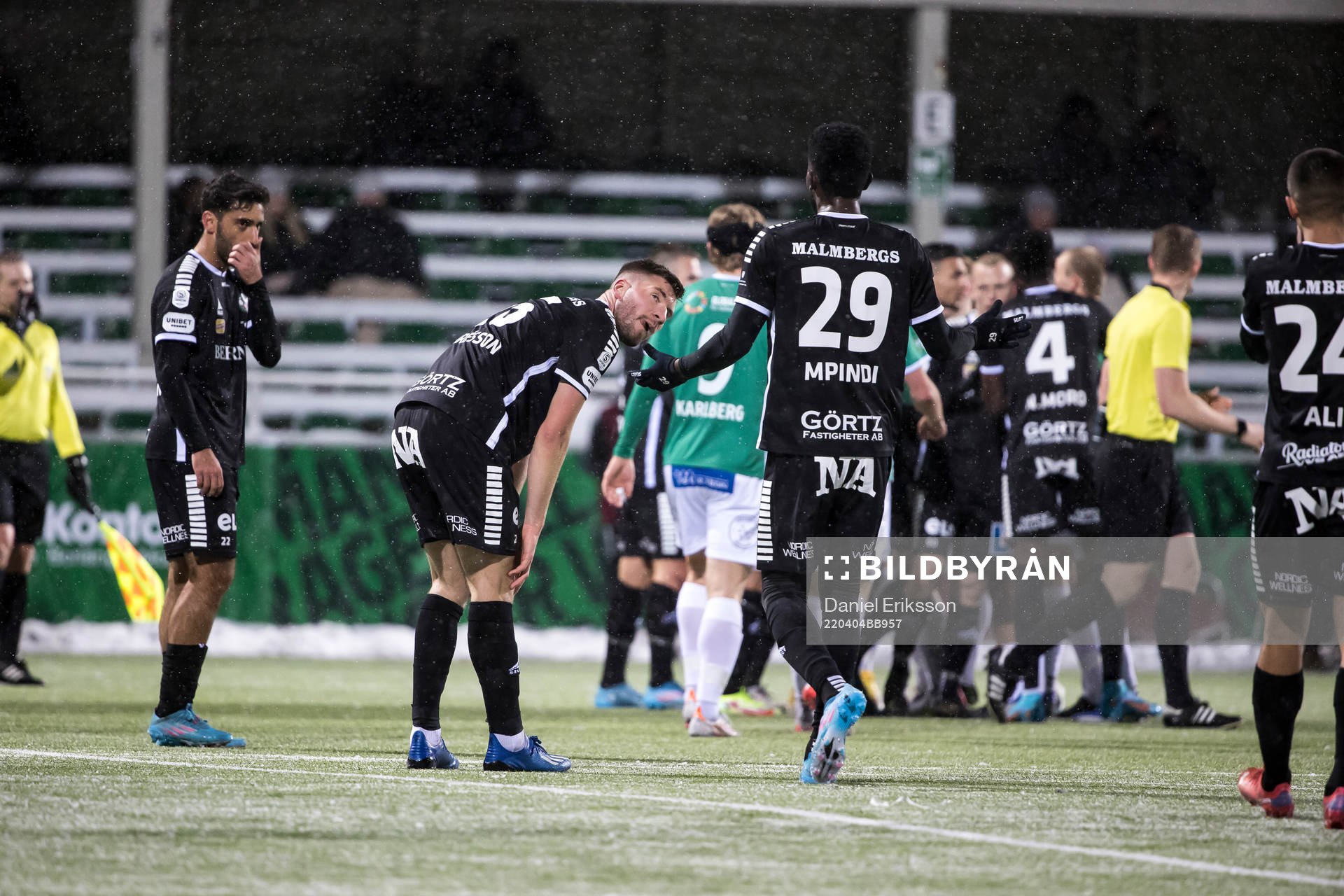 Örebro spelaran deppar