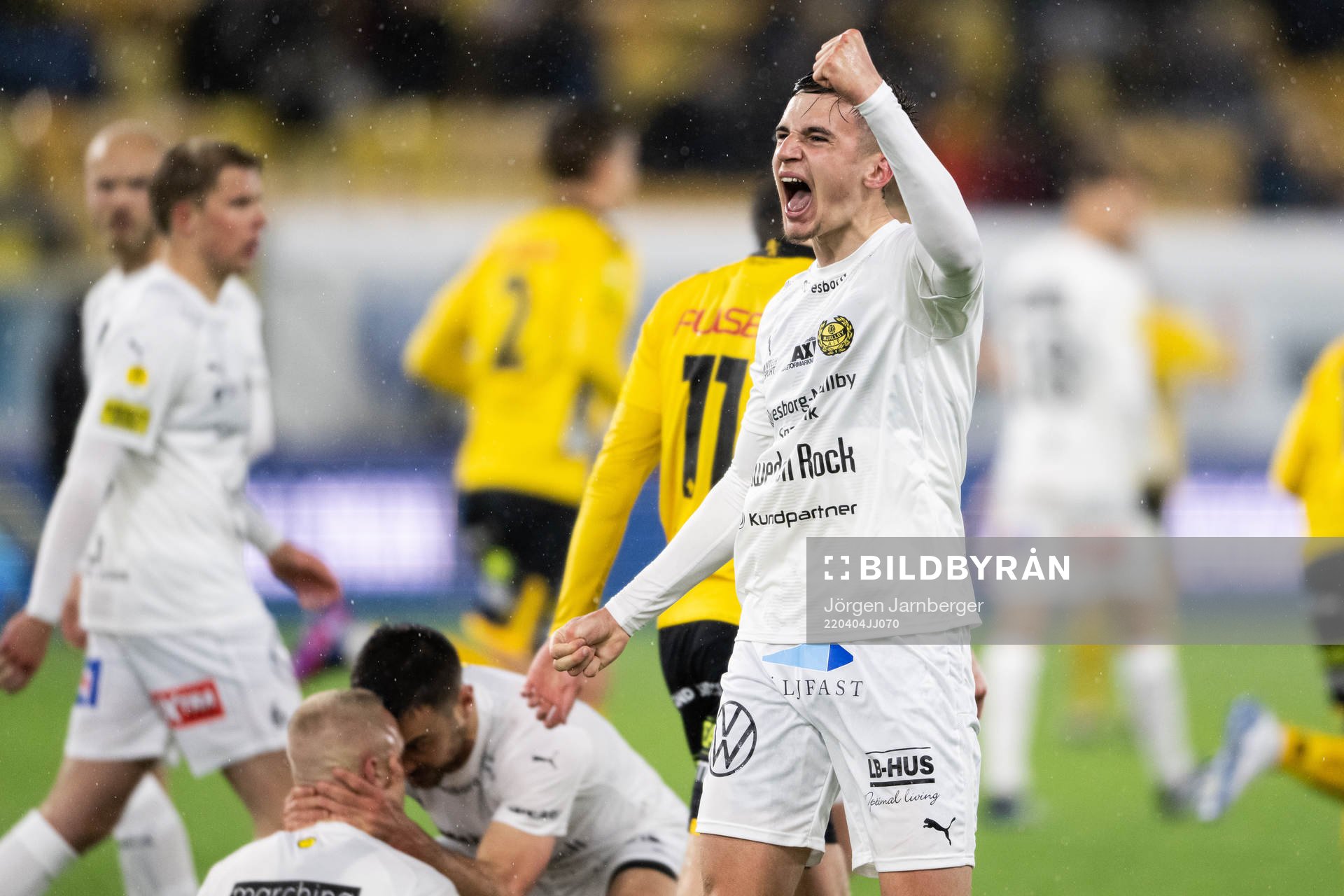 Mjällbys Noah Eile jublar