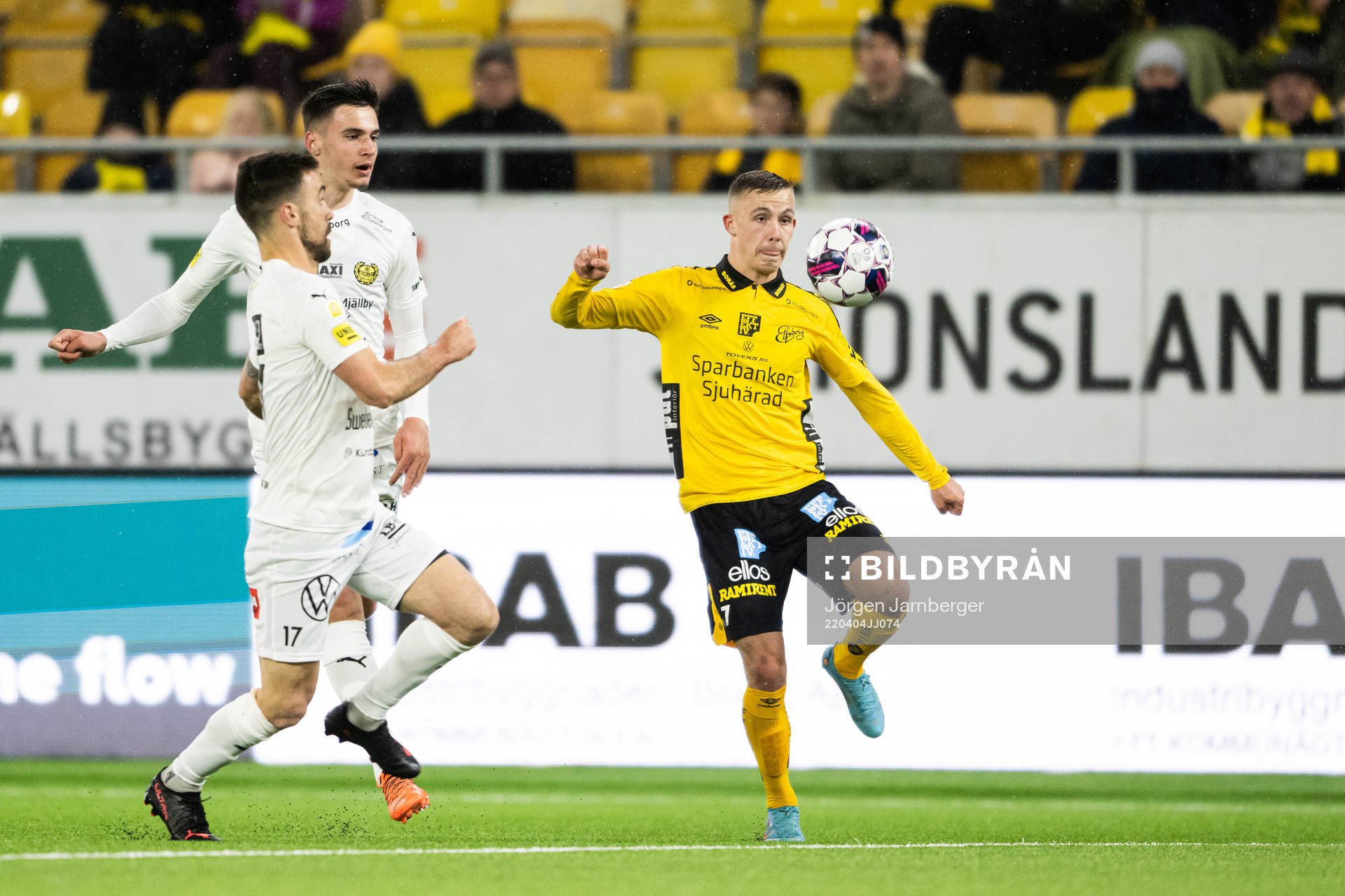Mjällbys Carlos Moros Gracia och Elfsborgs Jacob Ondrejka