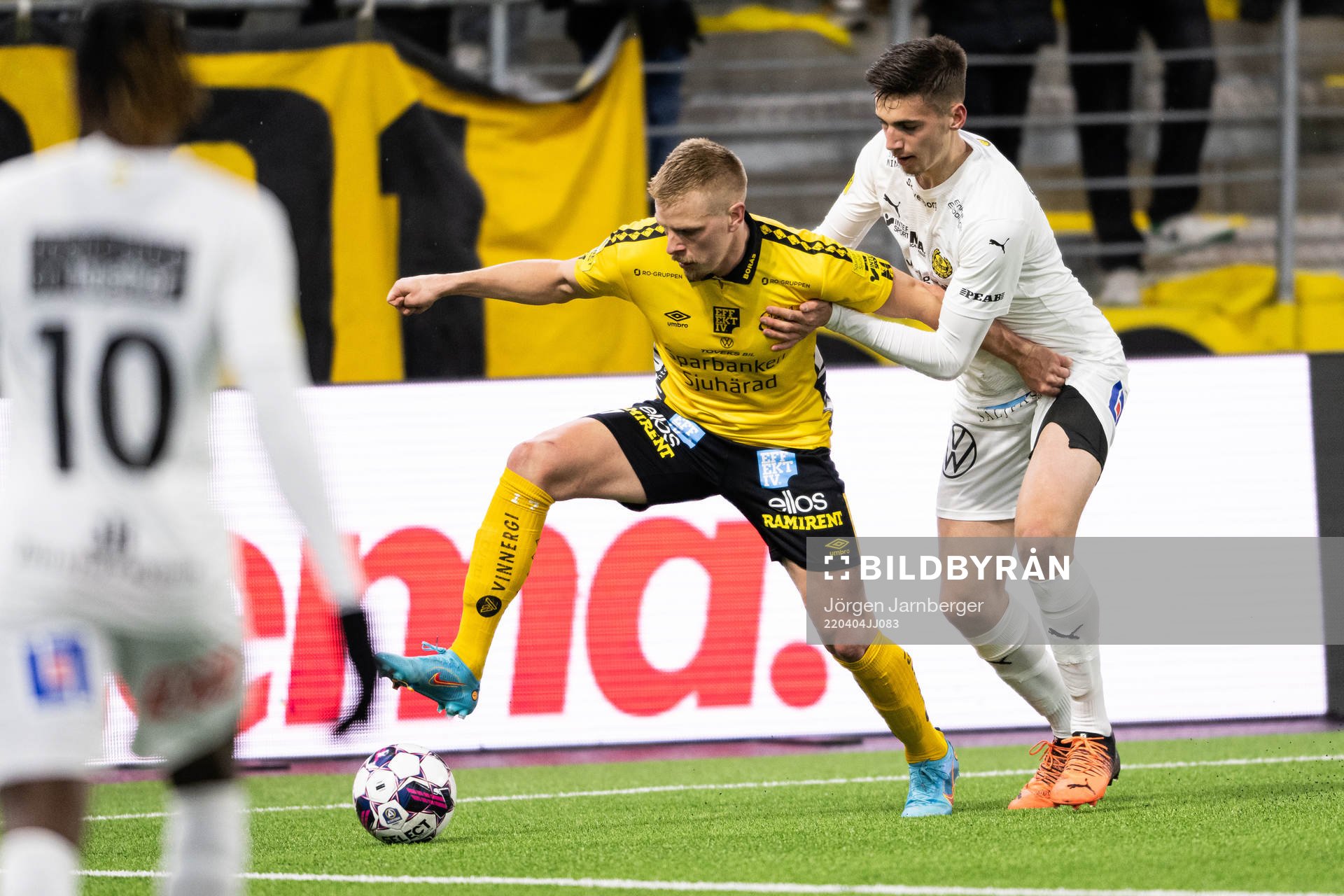 Elfsborgs Per Frick och Mjällbys Noah Eile