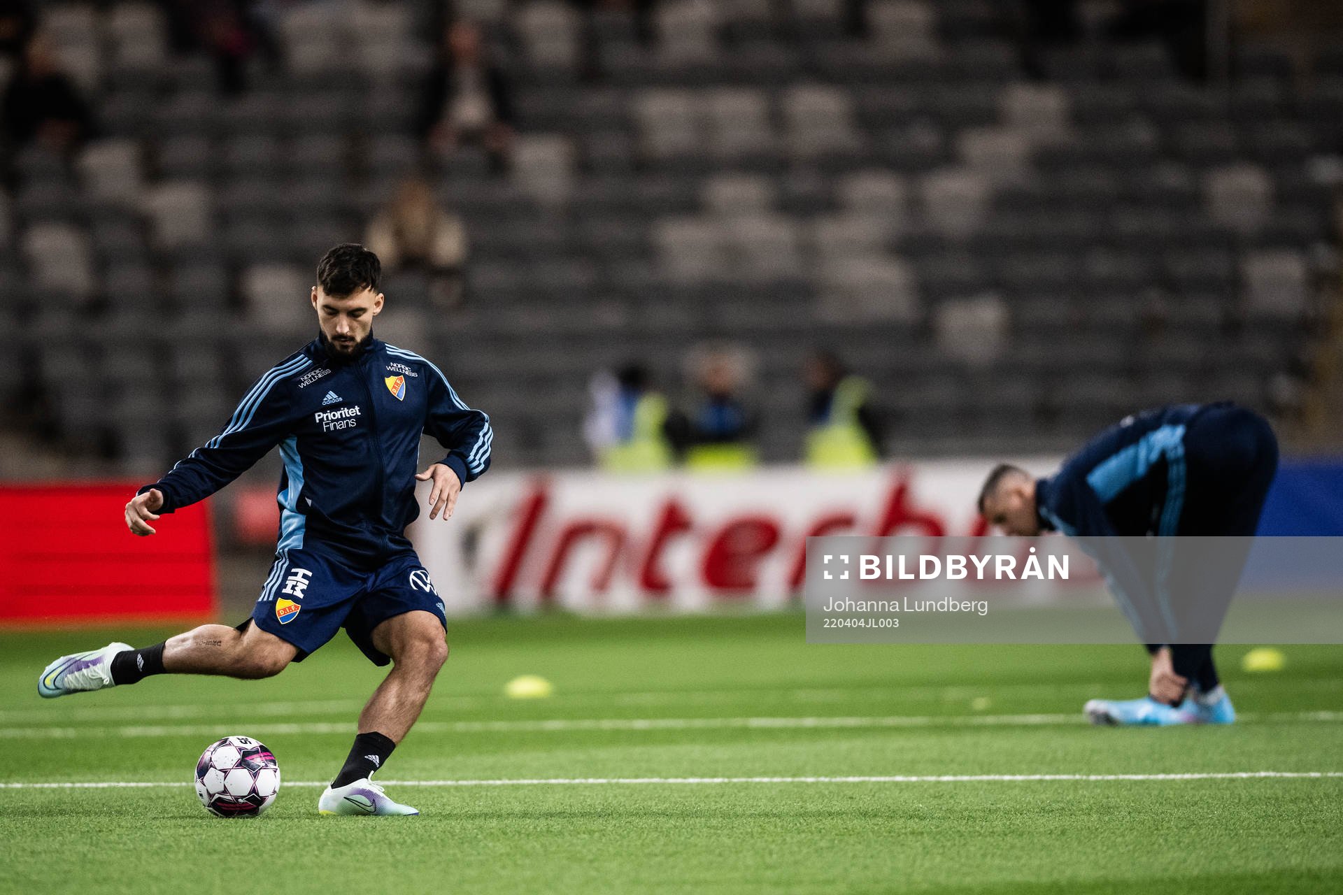 Djurgårdens Sead Haksabanovic värmer upp