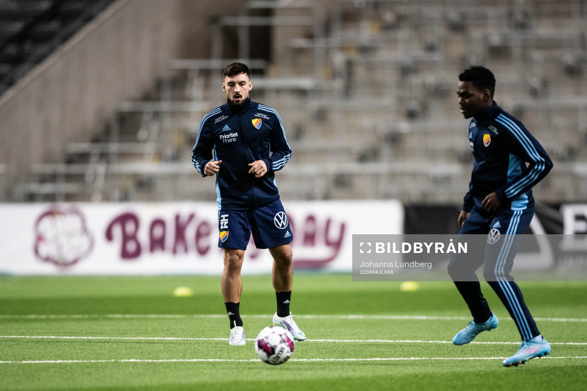 Djurgårdens Sead Haksabanovic värmer upp