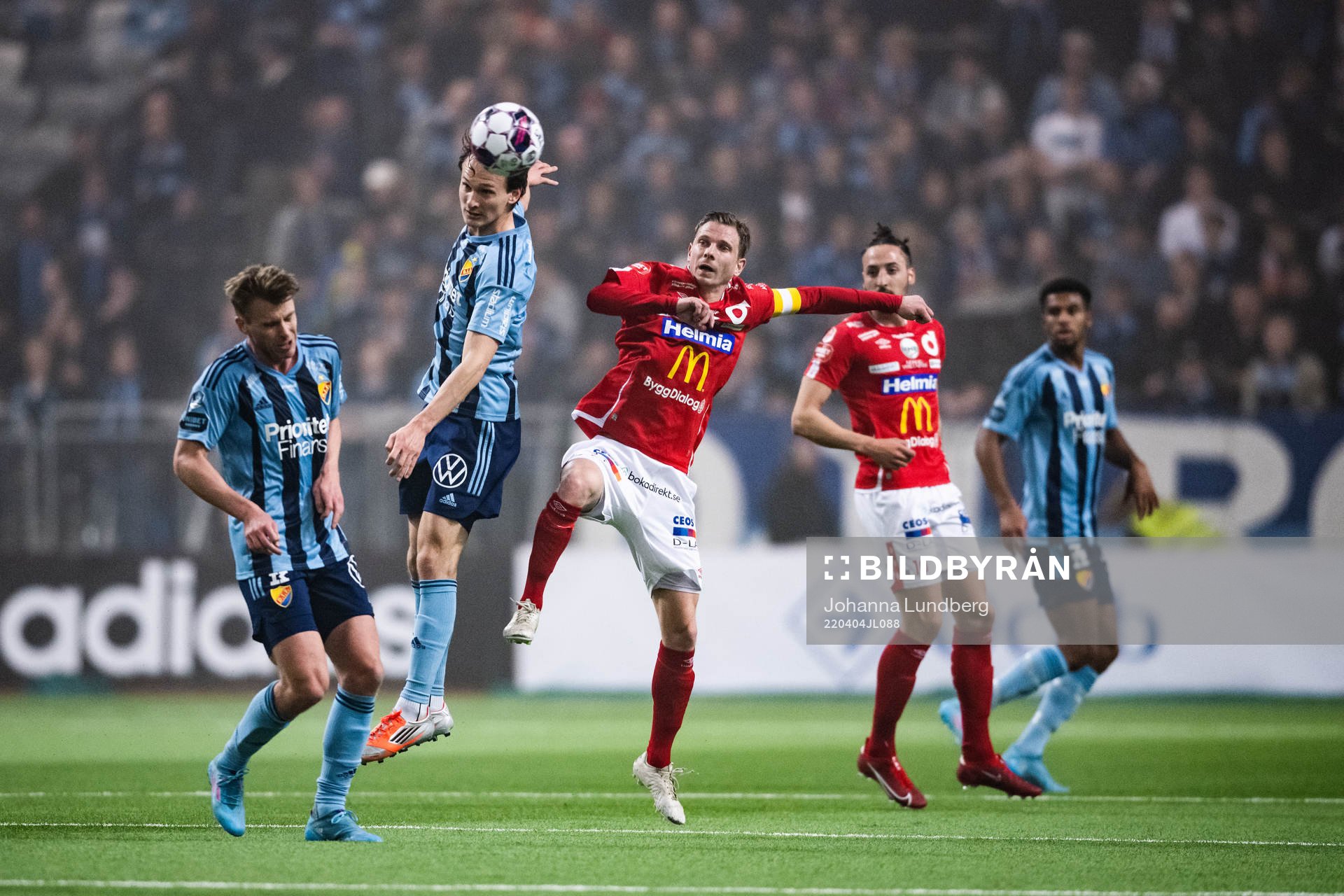 Djurgårdens Hjalmar Ekdal och Degerfors Johan Bertilsson