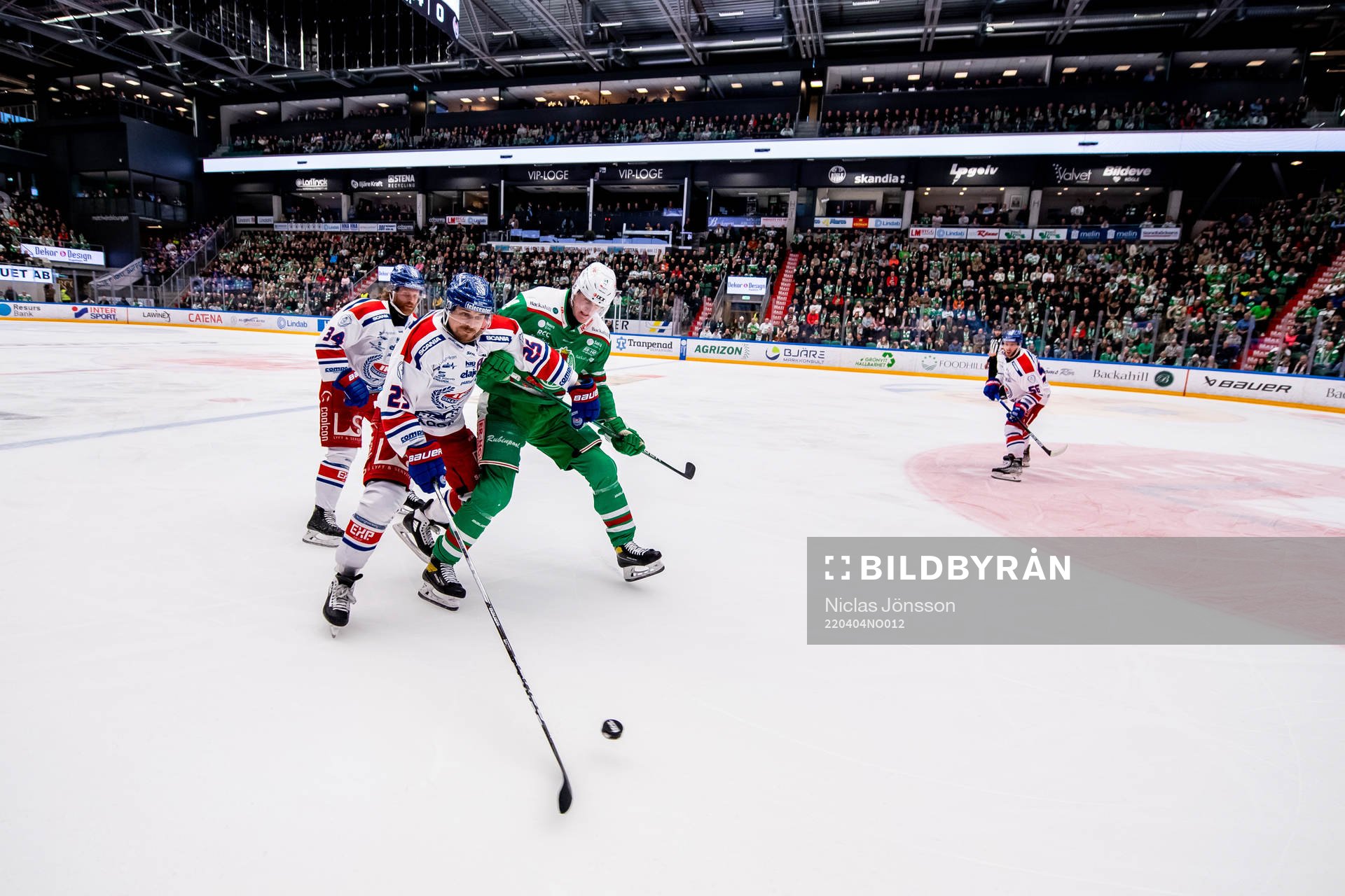 Oskarshamns Johannes Salmonsson  och Rögles Adam Edström