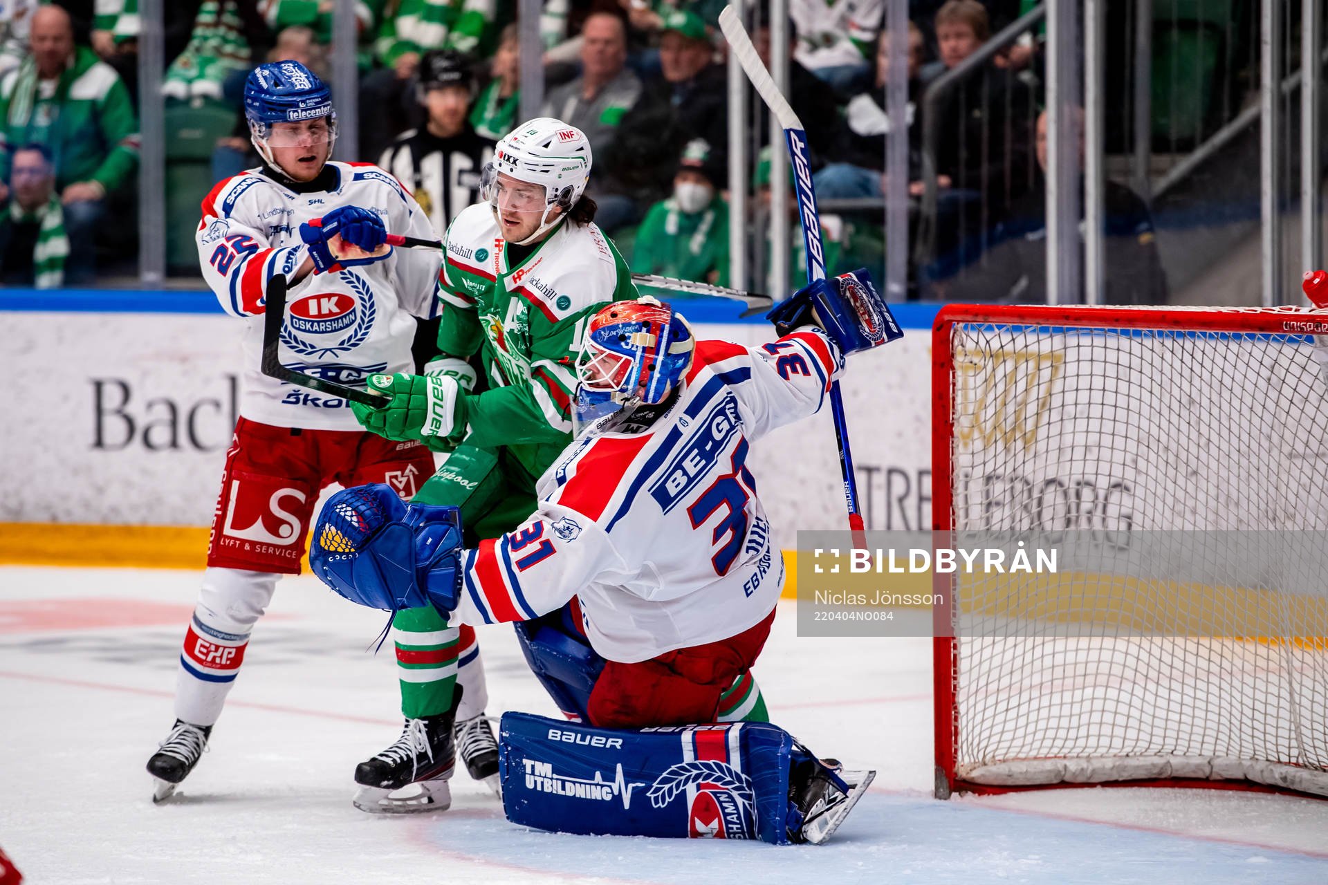 Oskarshamns John Dahlström och målvakt Tim Juel Rögles