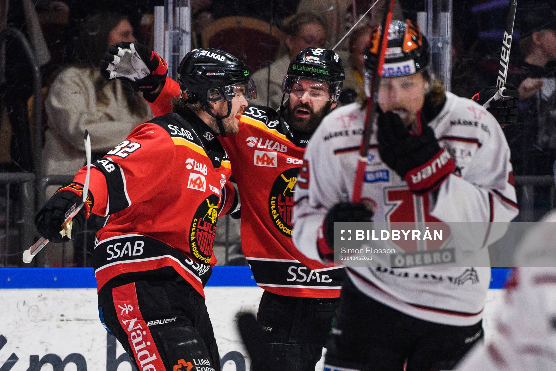 Luleås Oscar Engsund och Linus Fröberg jublar