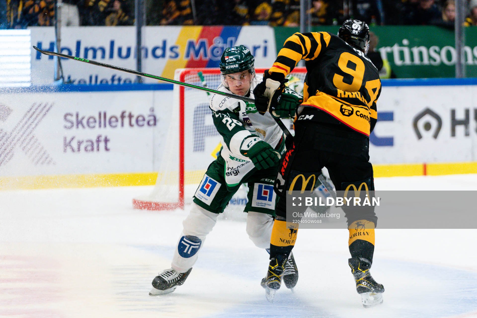 Färjestads Joel Nyström och Skellefteås Linus Karlsson