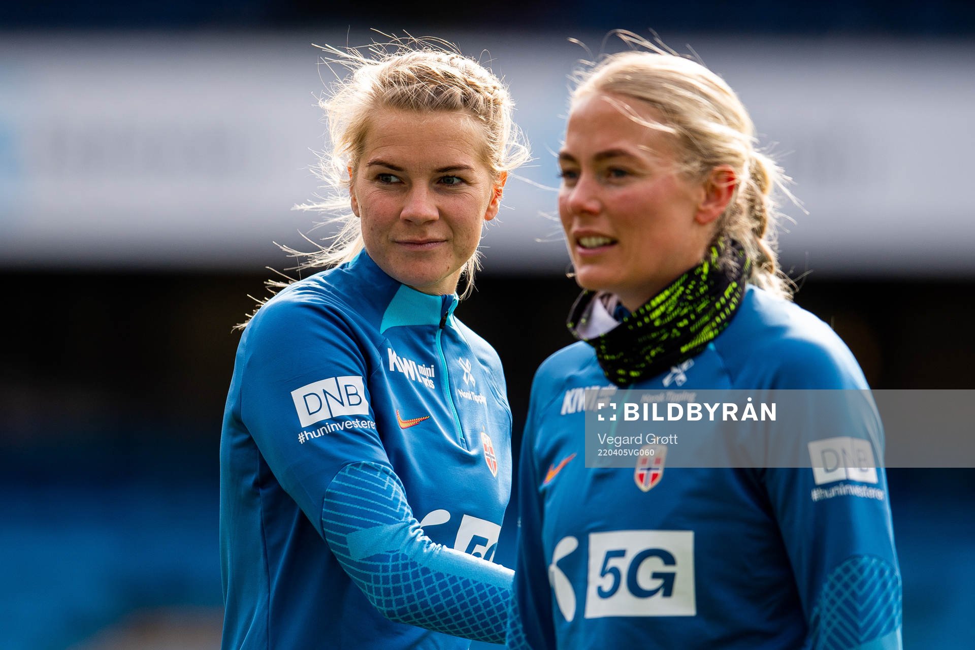 Ada Hegerberg and Guro Bergsvand of the Norwegian women's