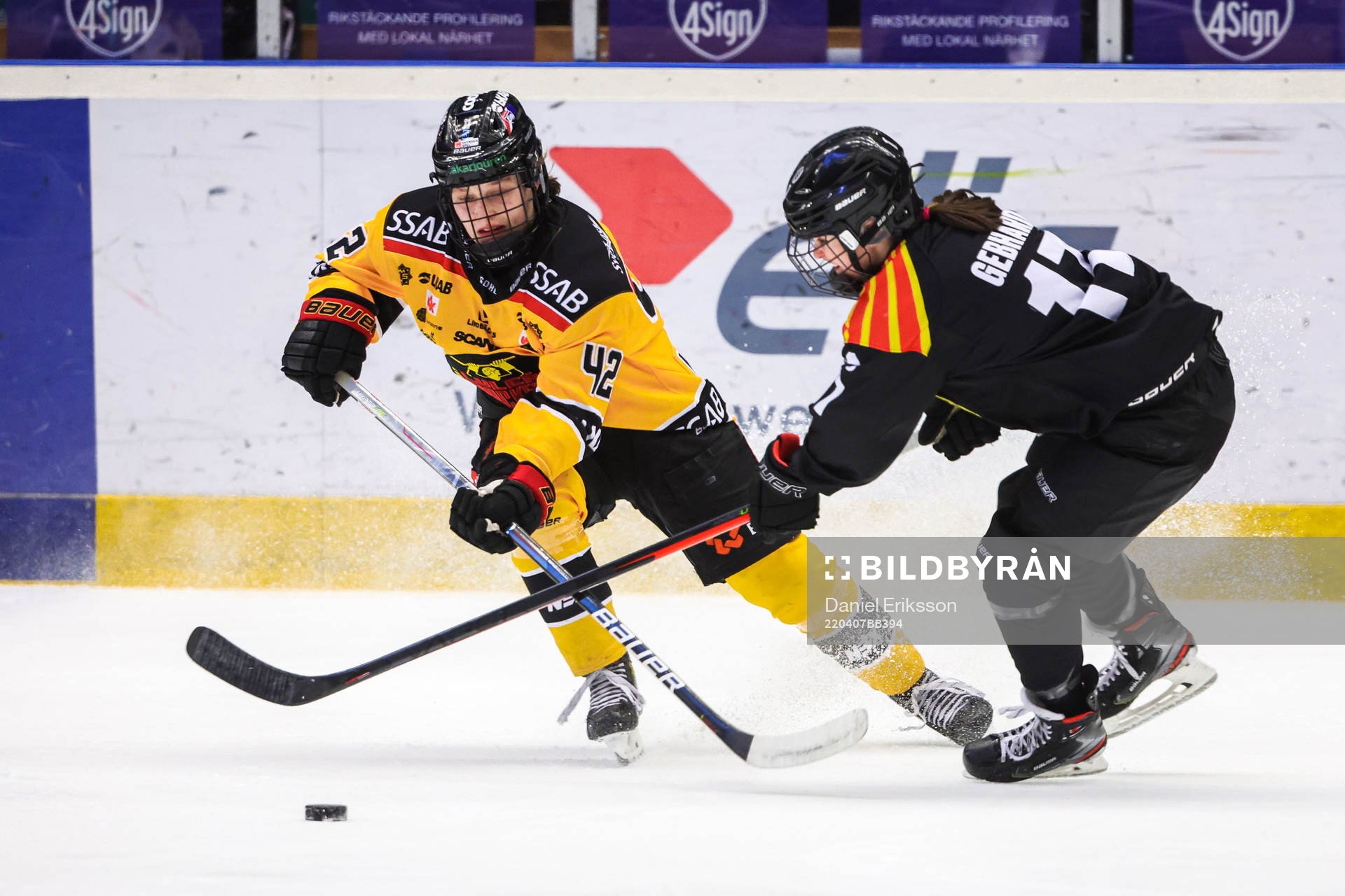 Luleås Viivi Vainikka och Brynäs Jaycee Gebhard