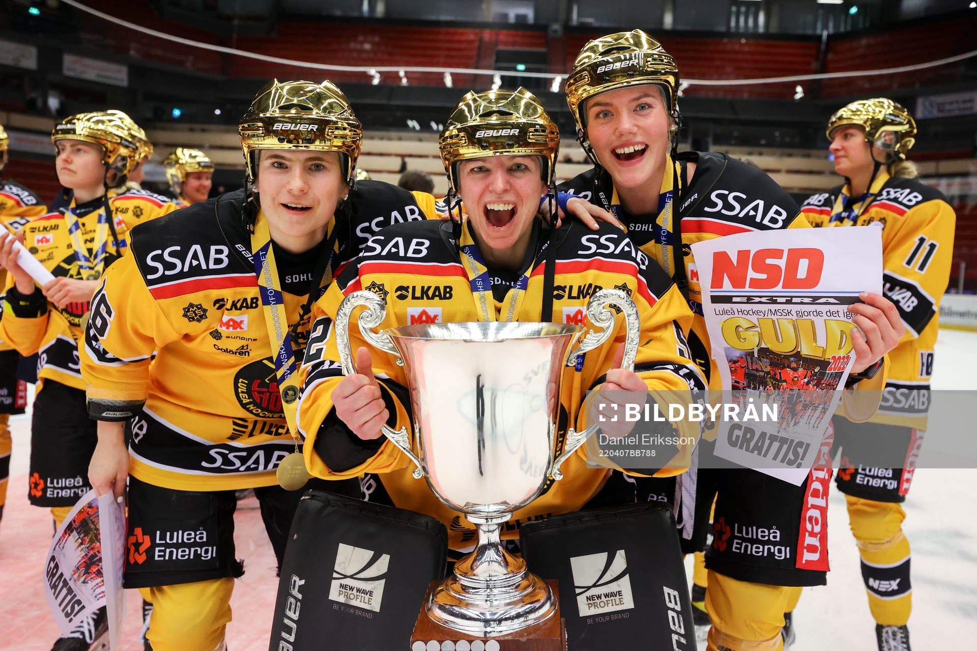 Luleås Petra Nieminen, målvakt Sara Grahn och Ronja