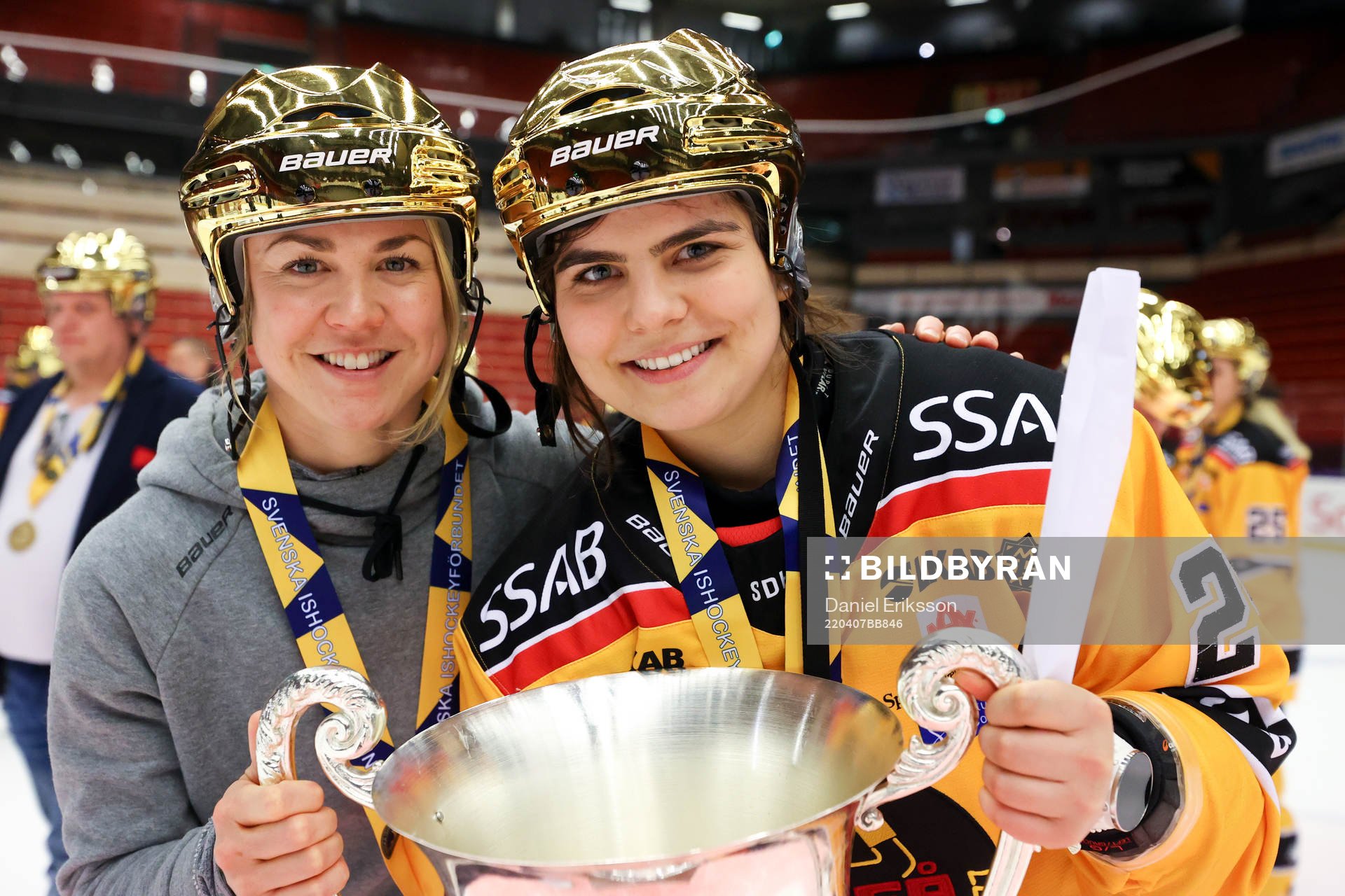 Luleås Noemi Ryhner jublar
