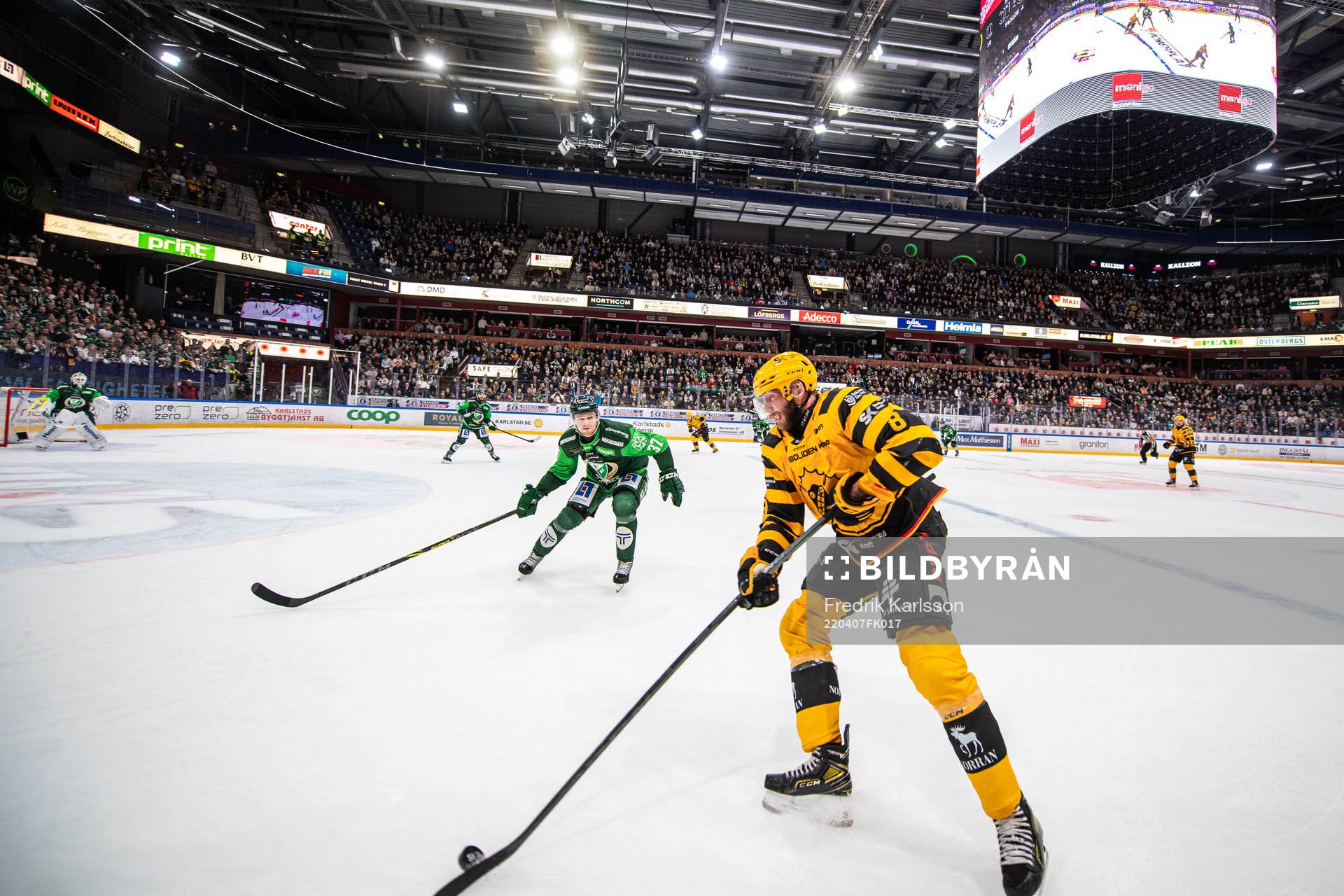 Färjestads Adam Ginning och Skellefteås Petter Granberg