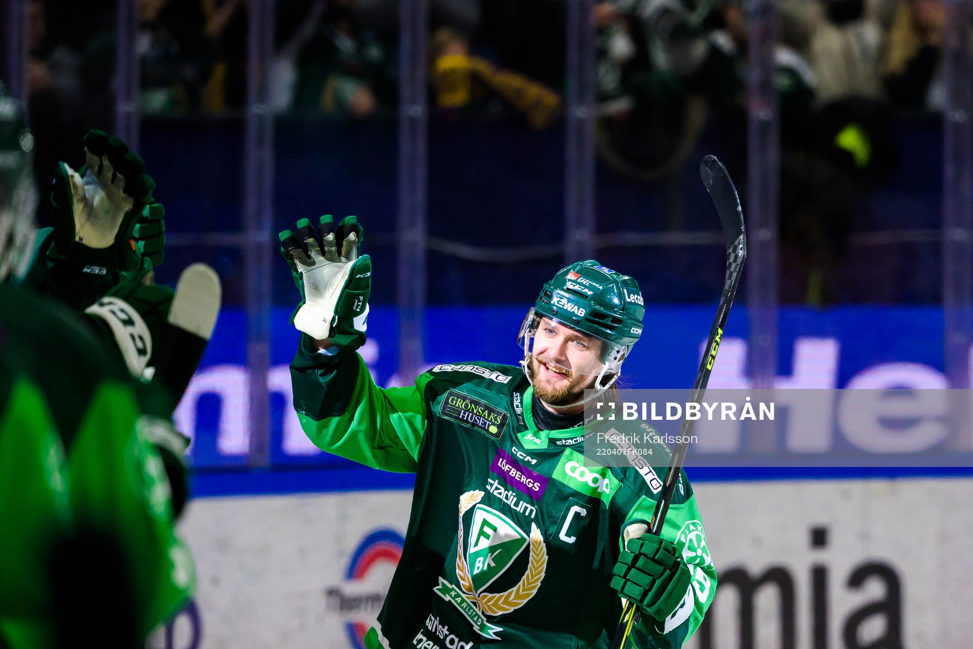 Färjestads Linus Johansson jublar