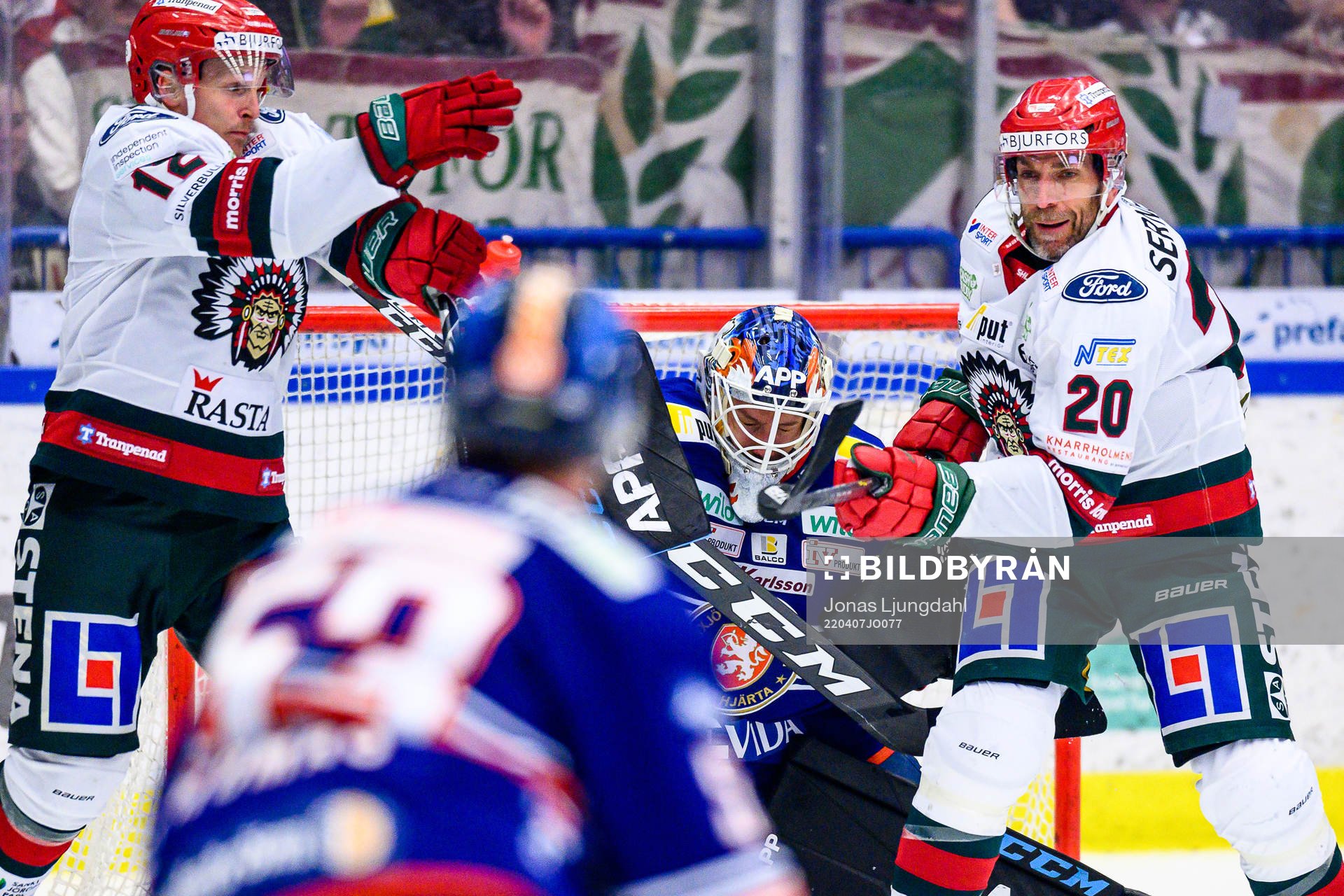 Frölundas Max Friberg och Joel Lundqvist oroar framför