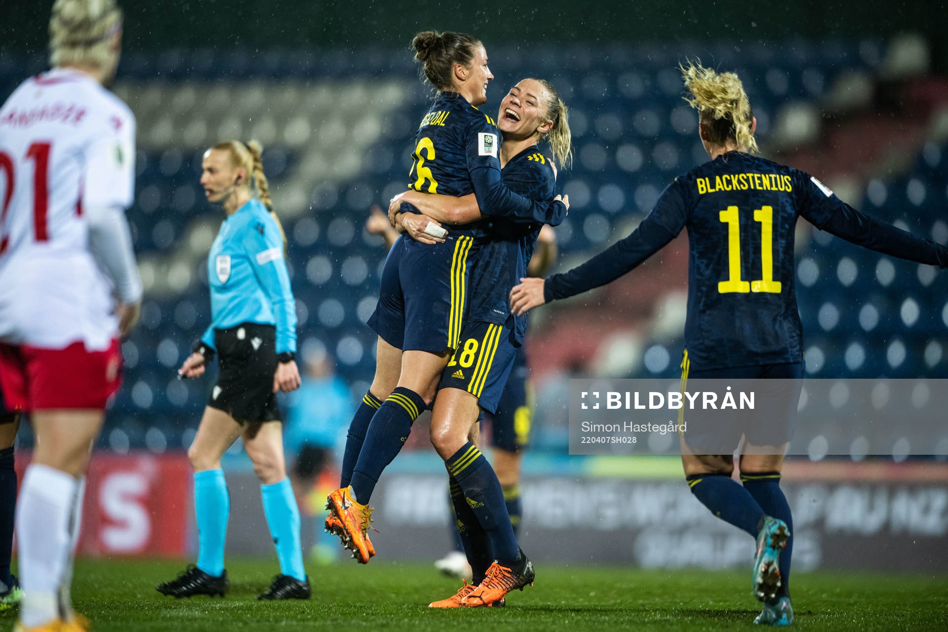 Filippa Angeldahl, Fridolina Rolfö and Stina Blackstenius