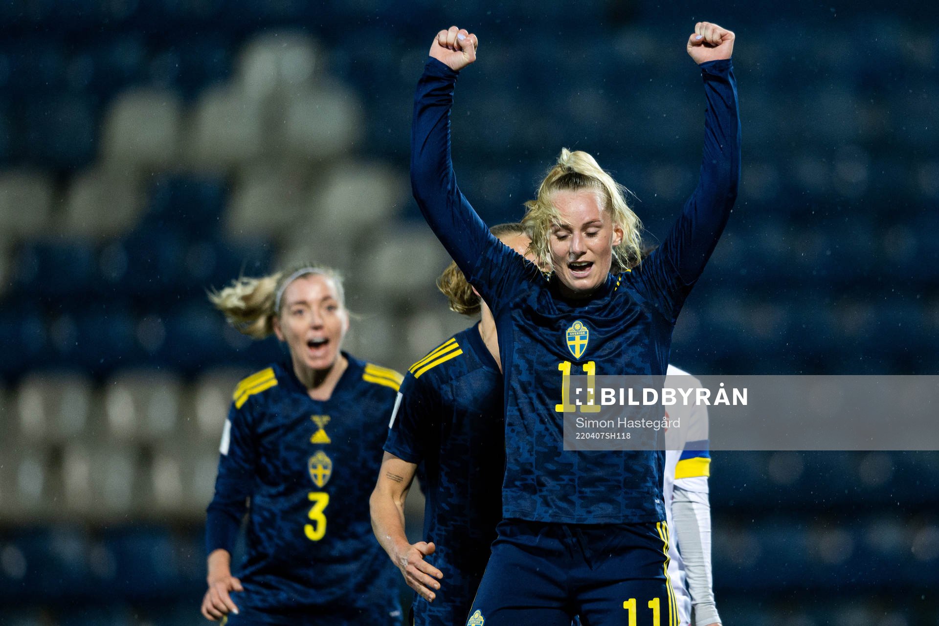 Stina Blackstenius of Sweden celebrates
