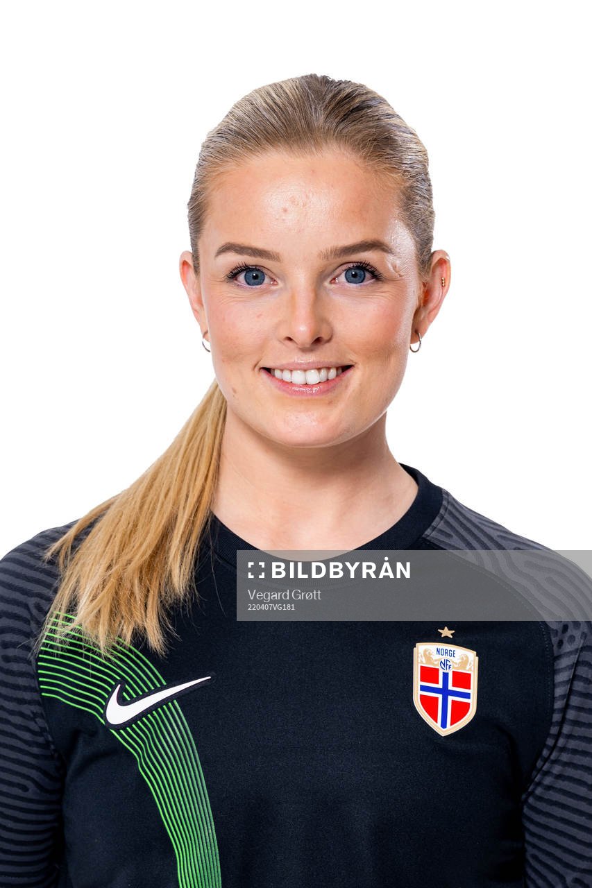 Goalkeeper Guro Pettersen of the Norwegian women’s