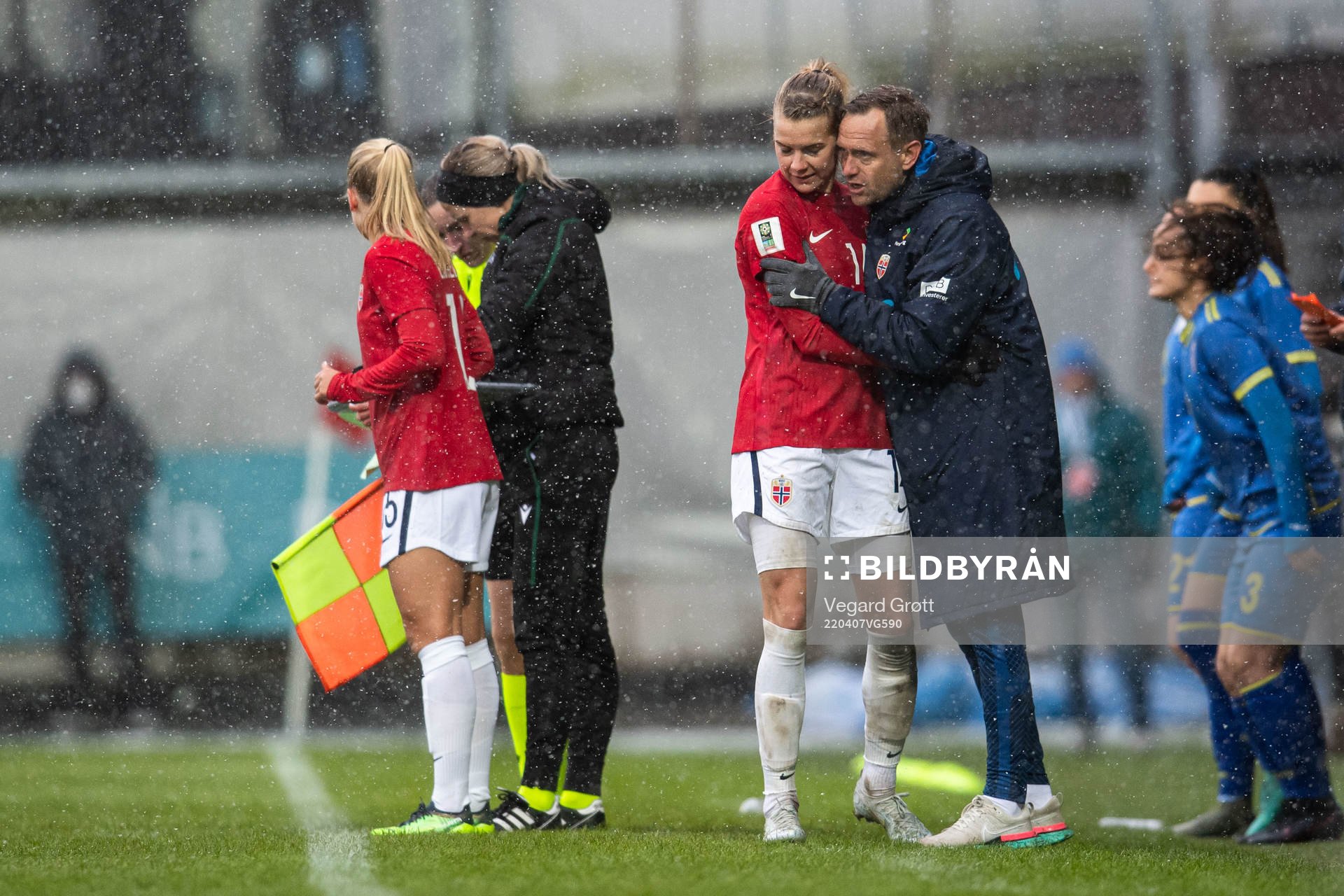 Ada Hegerberg and Martin Sjögren, head coach of Norway
